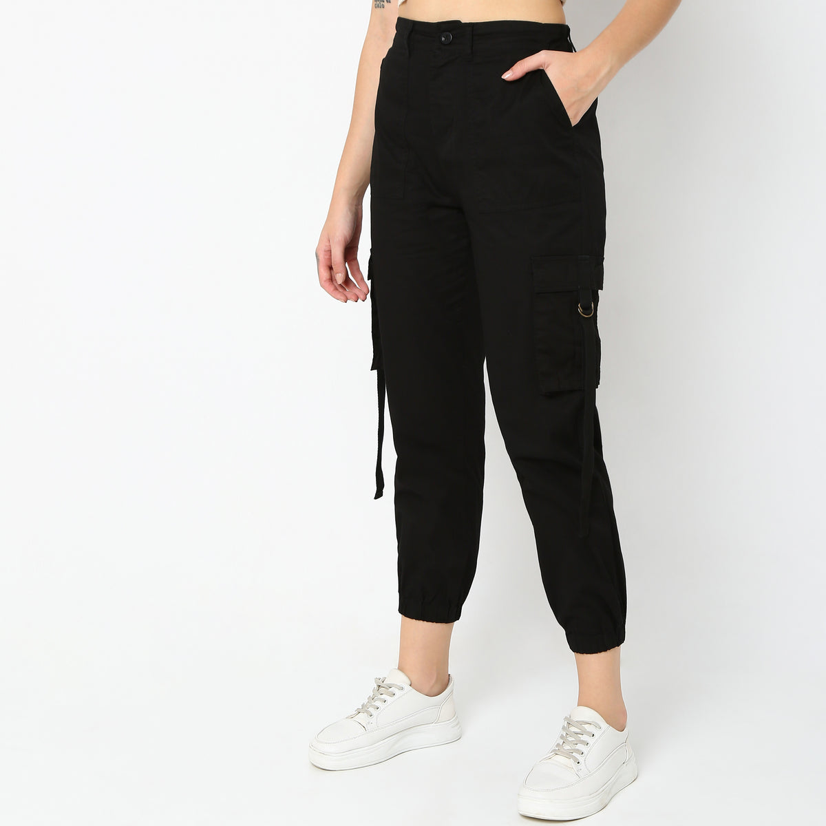 Regular Fit Solid Mid Rise Joggers