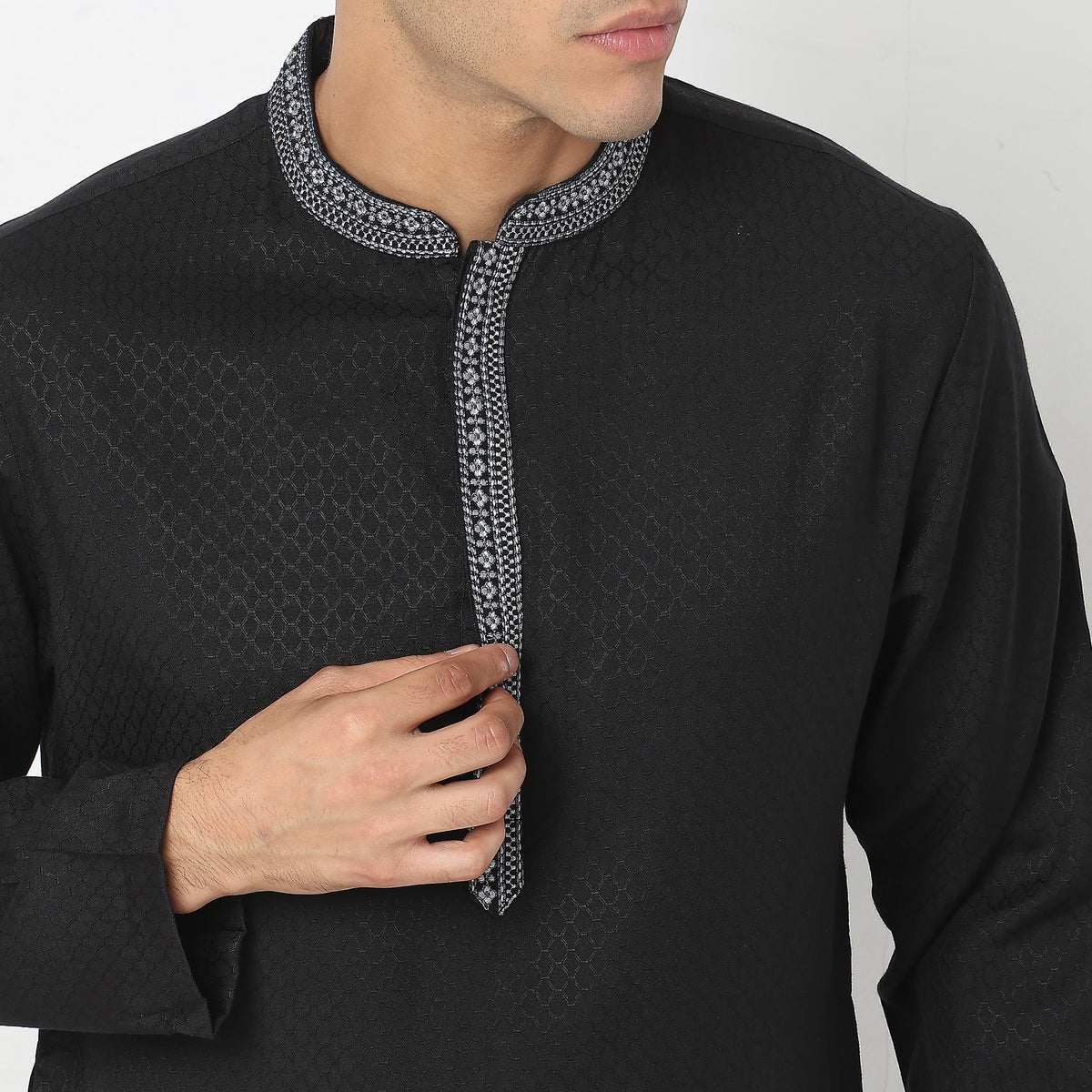 Regular Fit Structured Kurta