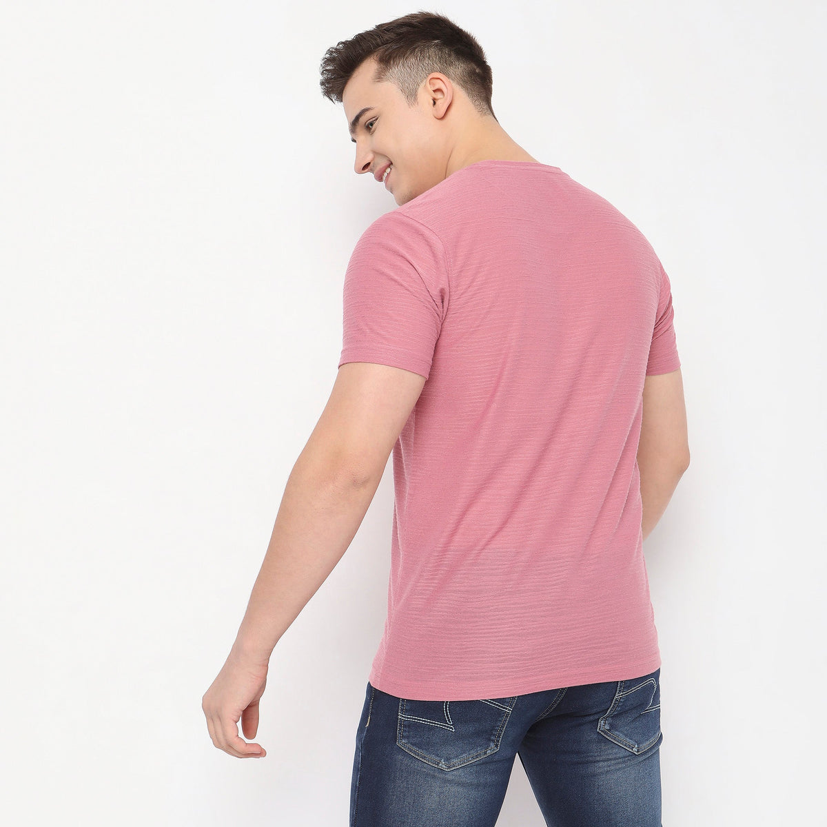 Men Wearing Regular Fit Structured T-Shirt