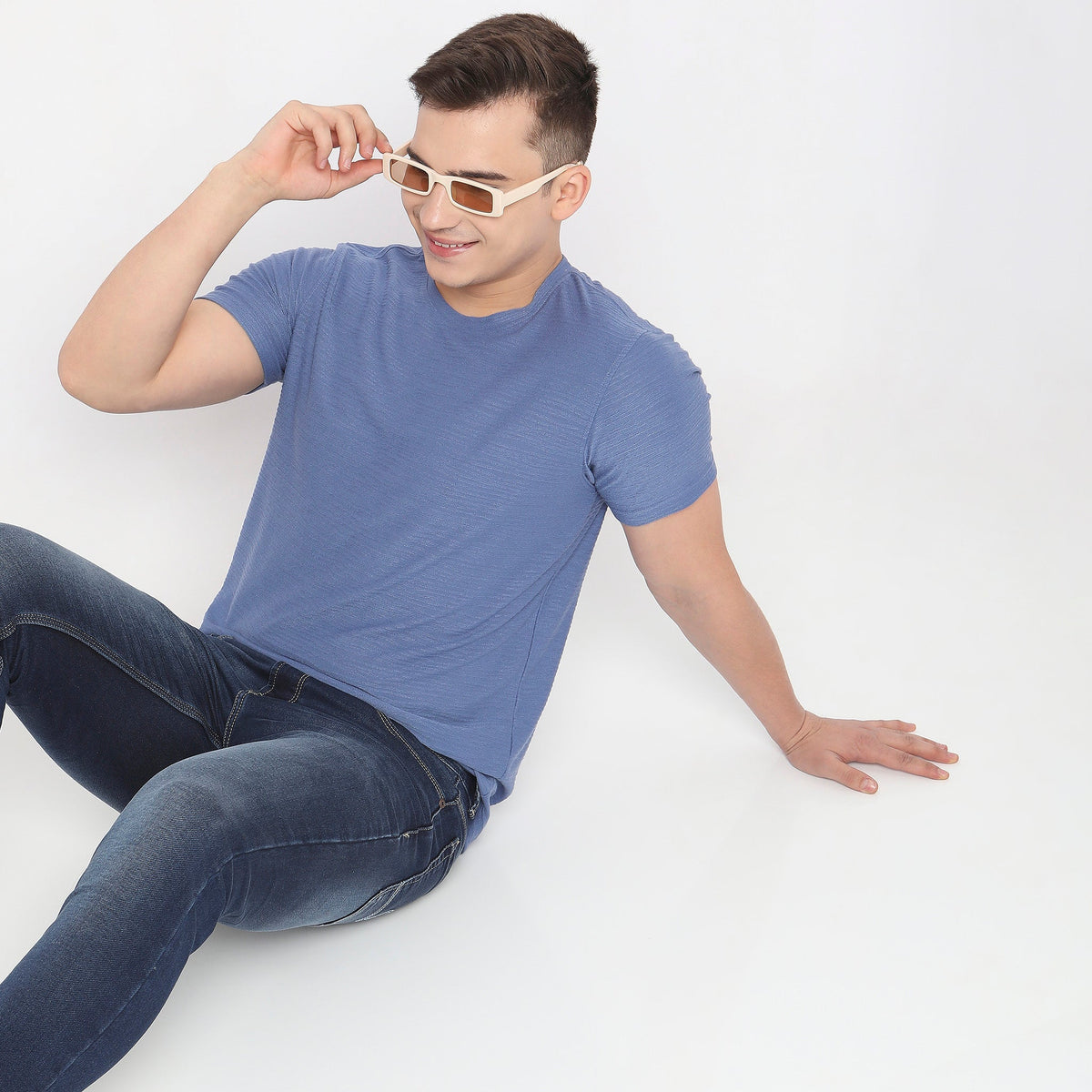 Men Wearing Regular Fit Structured T-Shirt