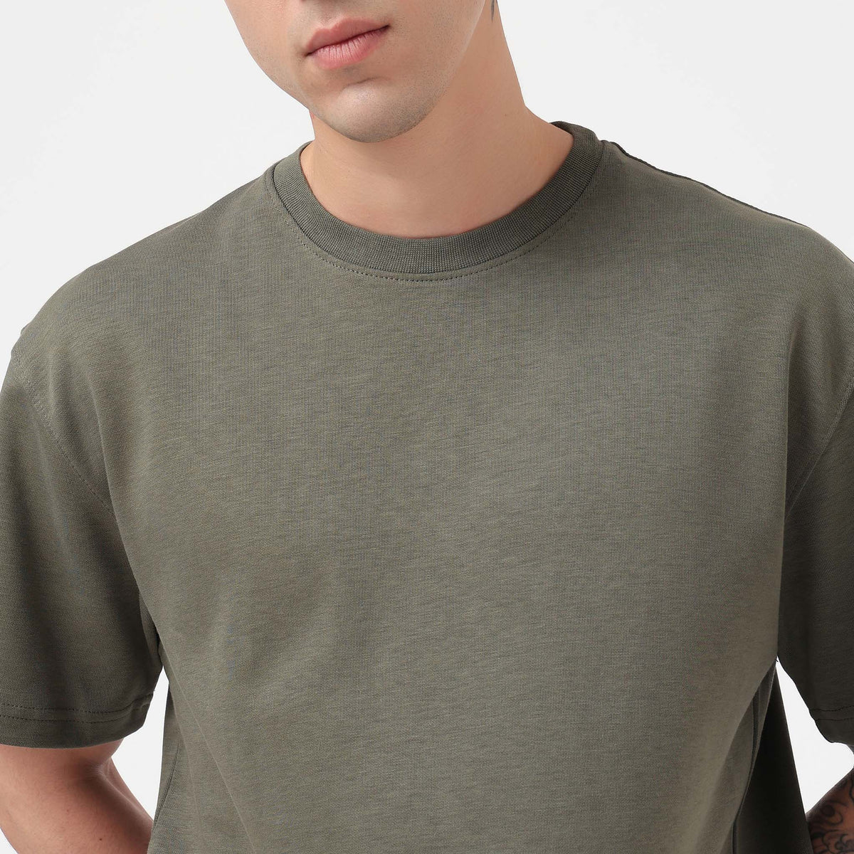 Airess Oversize Solid T-Shirt