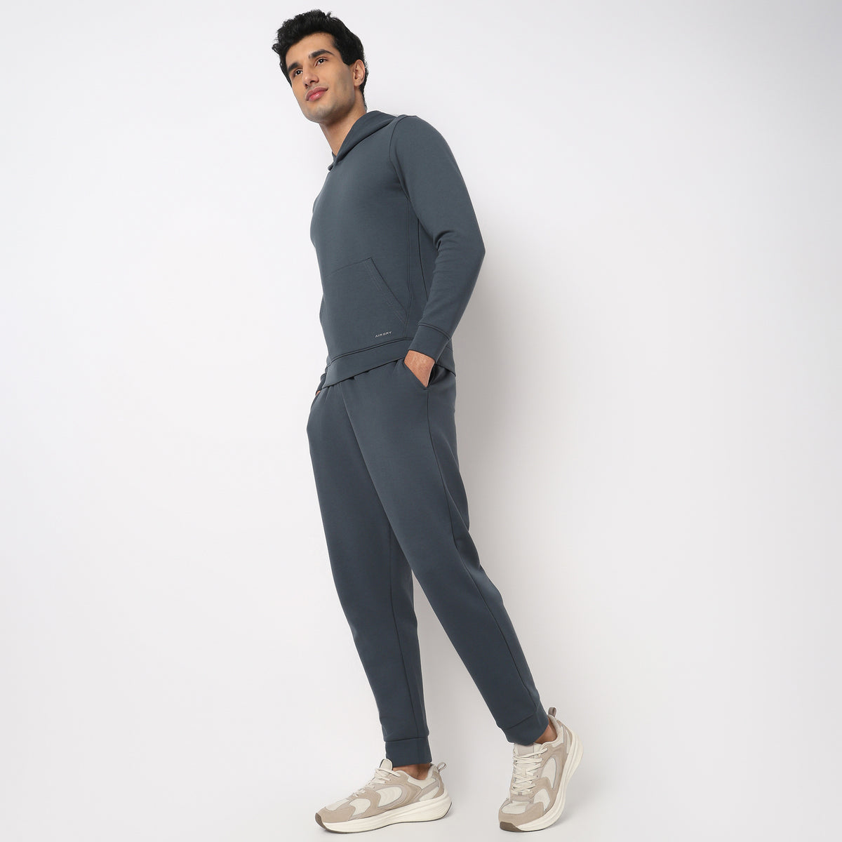 Ultimate Travel Solid Trackpants