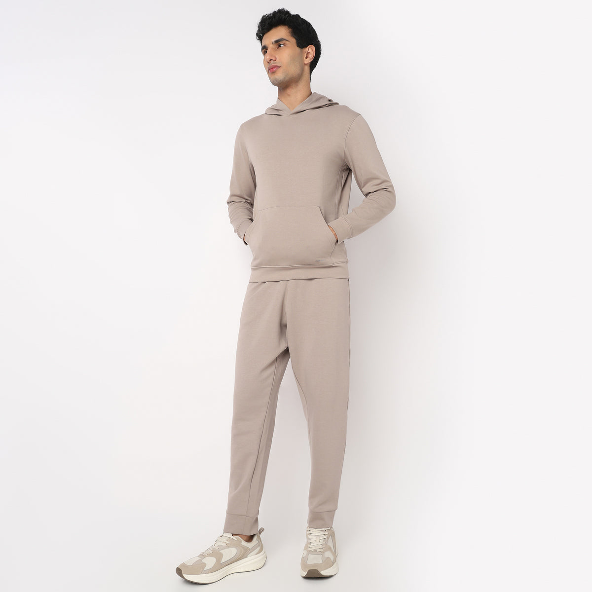 Ultimate Travel Solid Trackpants