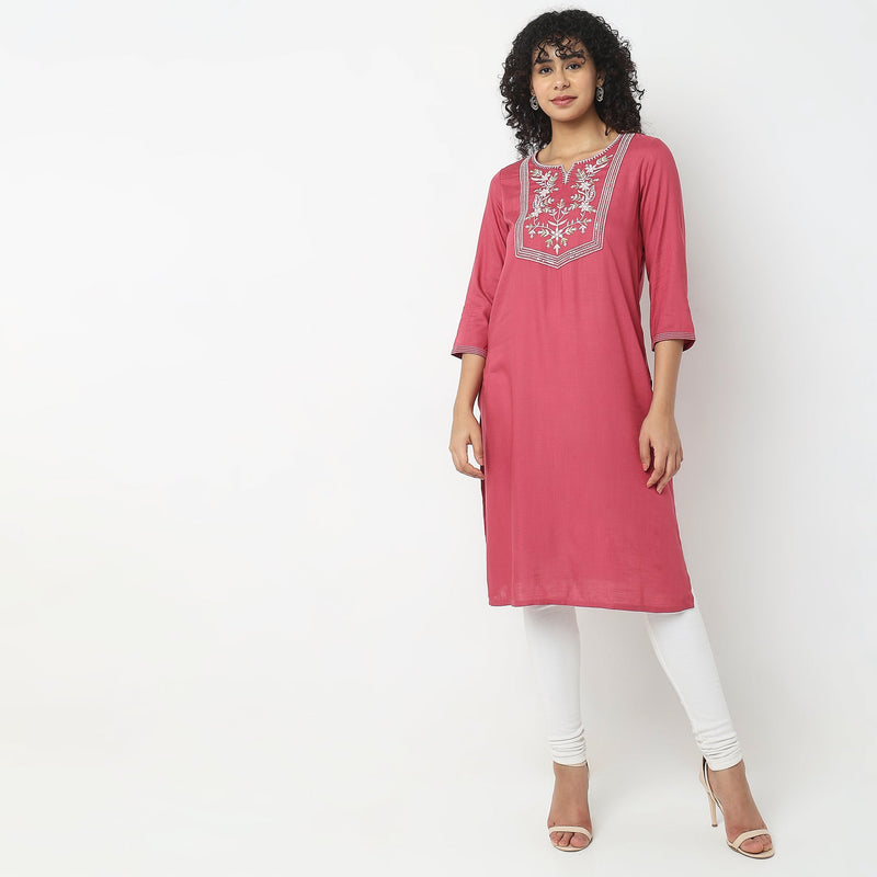 Straight Fit Embroidered Kurta