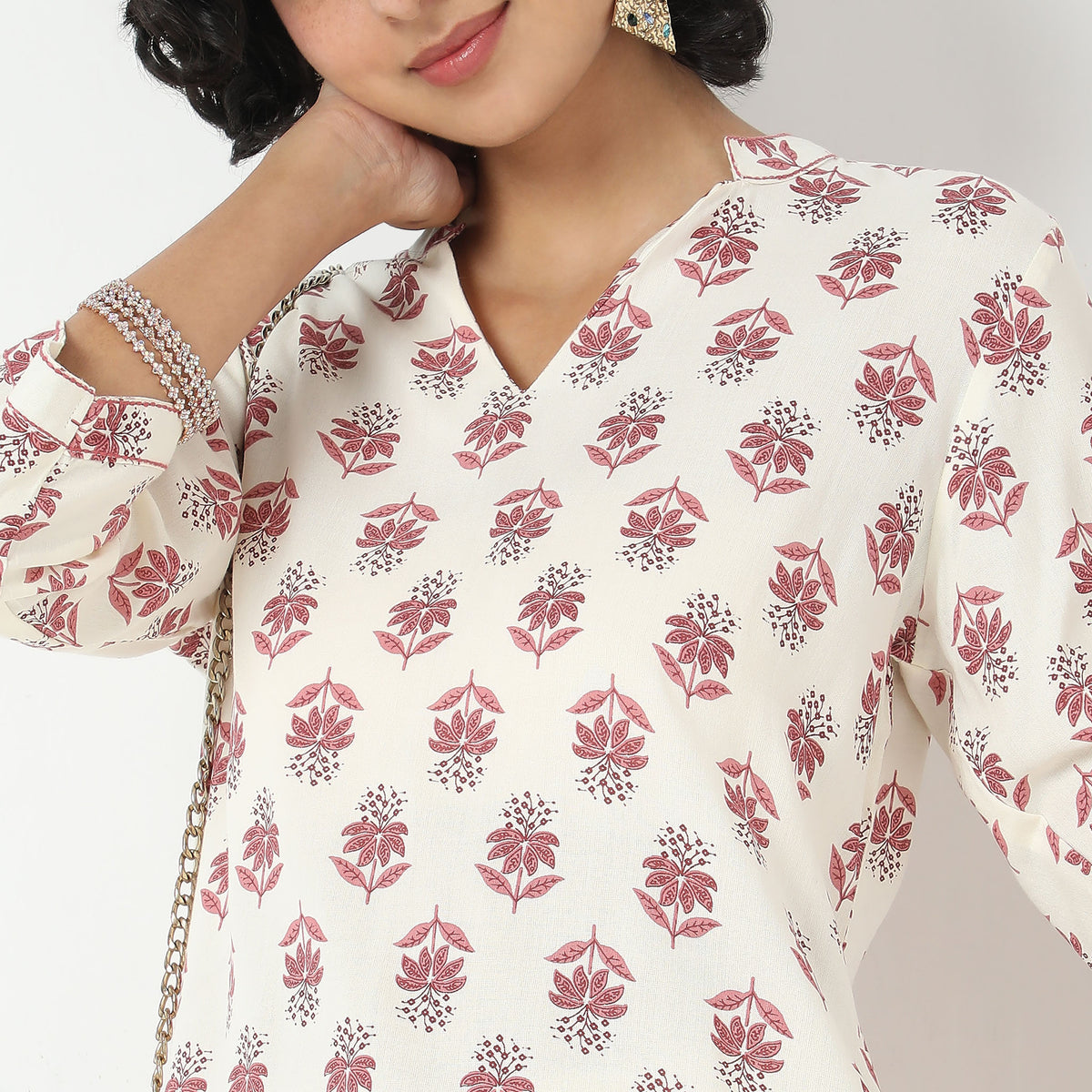 Straight Fit Printed Kurta