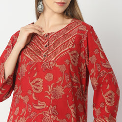 Straight Fit Printed Kurta