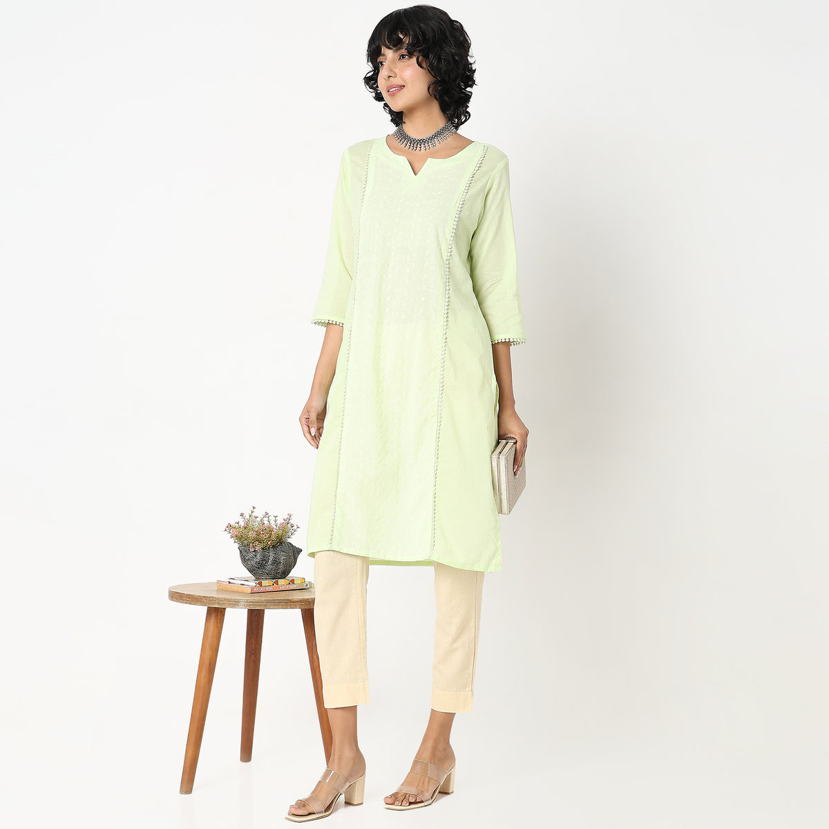 Straight Fit Embroidered Kurta