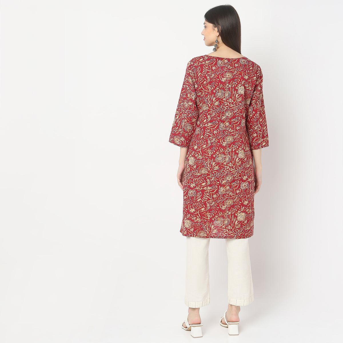 Straight Fit Floral Kurta