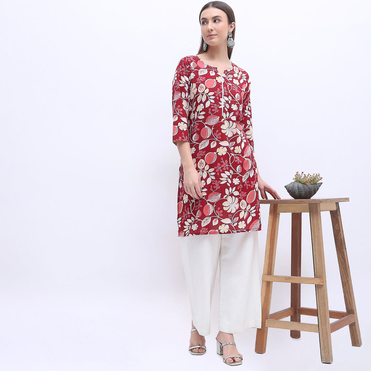 Straight Fit Floral Kurta