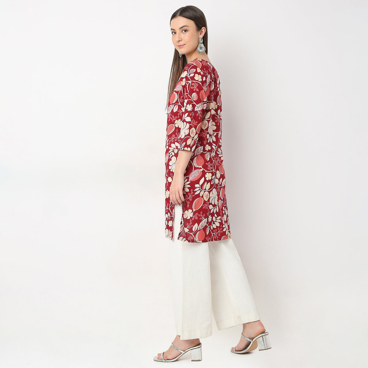 Straight Fit Floral Kurta