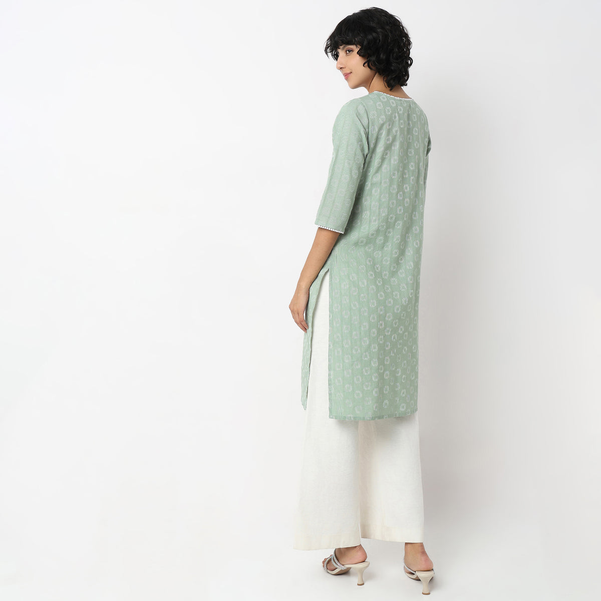 Straight Fit Solid Kurta