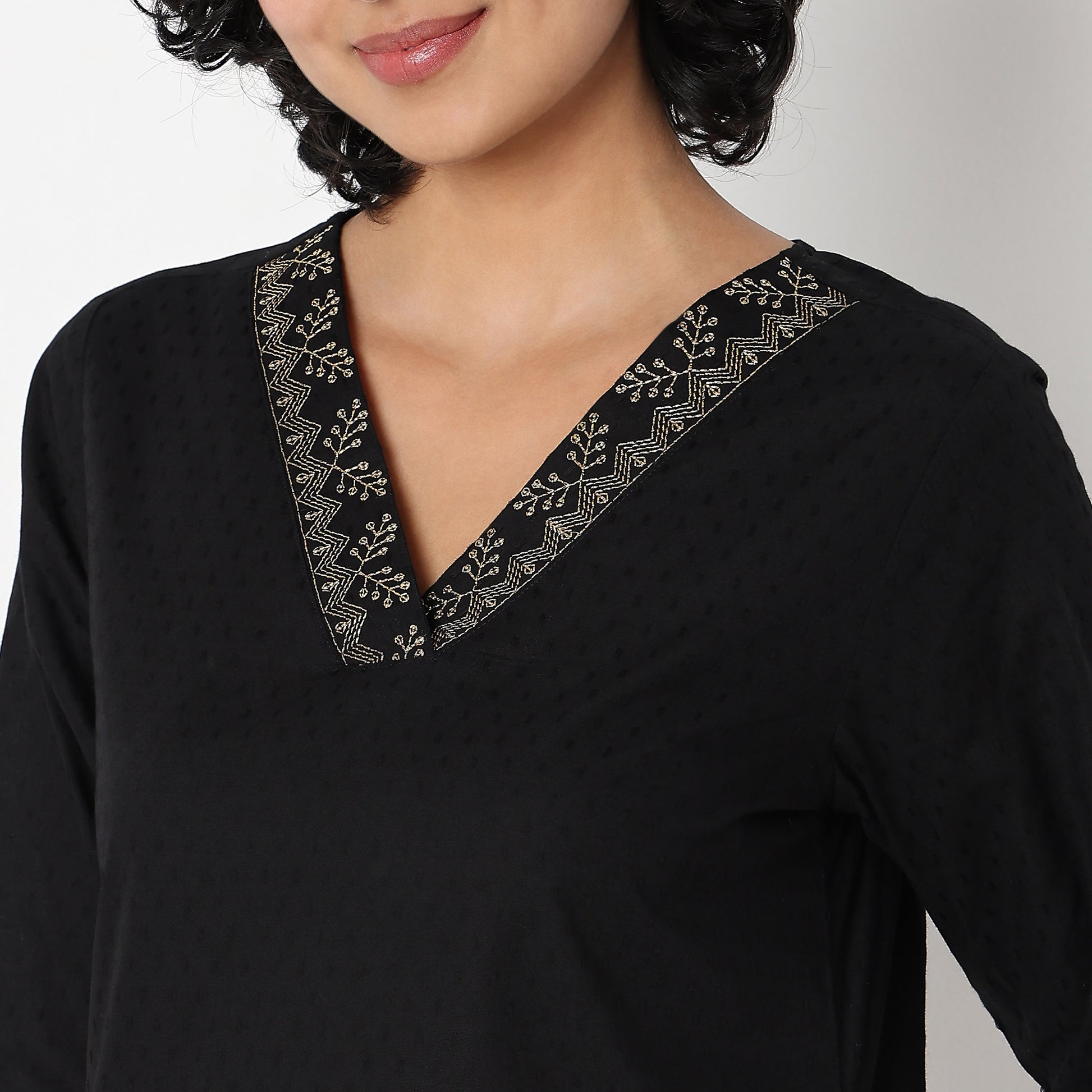 Straight Fit Solid Kurta