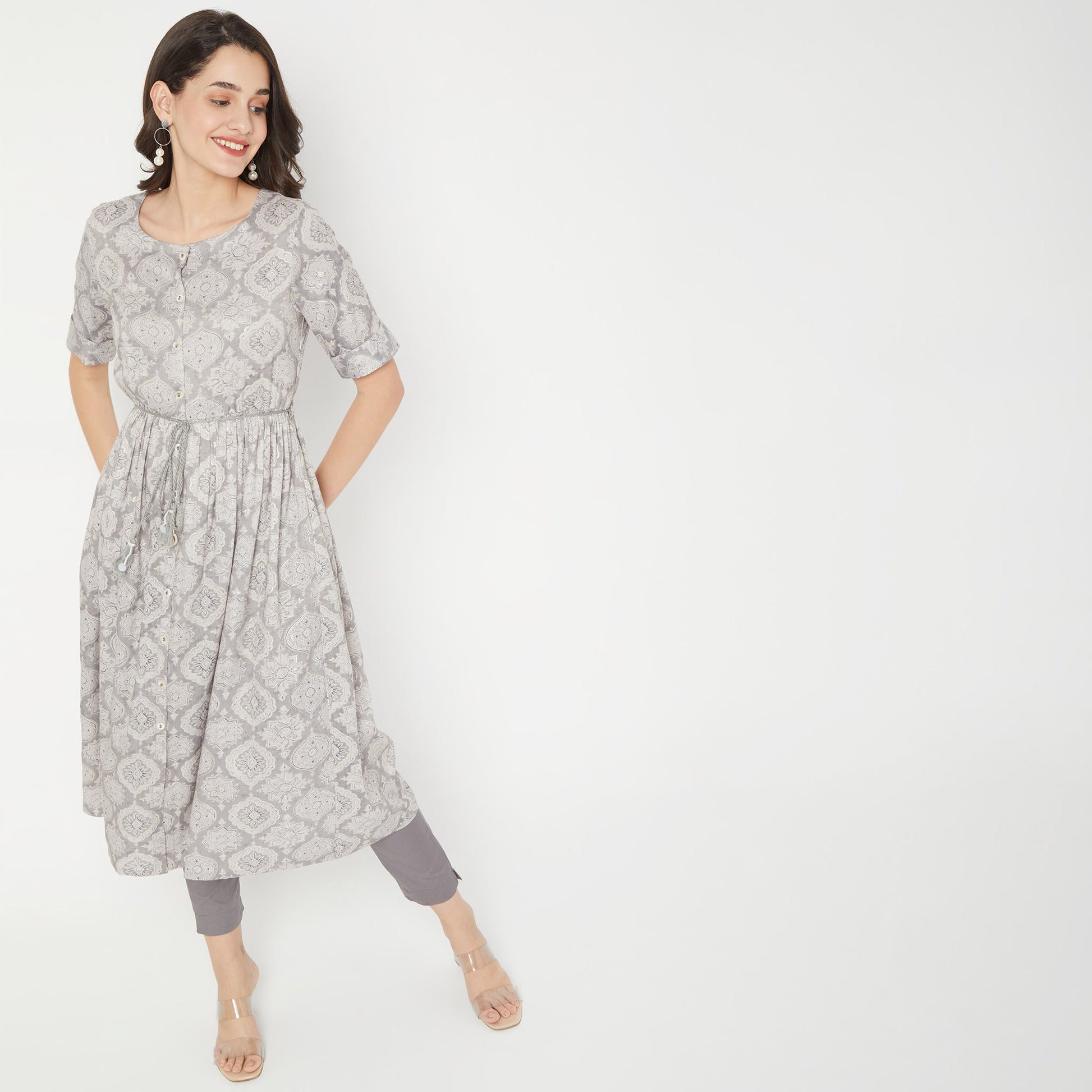 Slim Fit Solid Mid Rise Pants