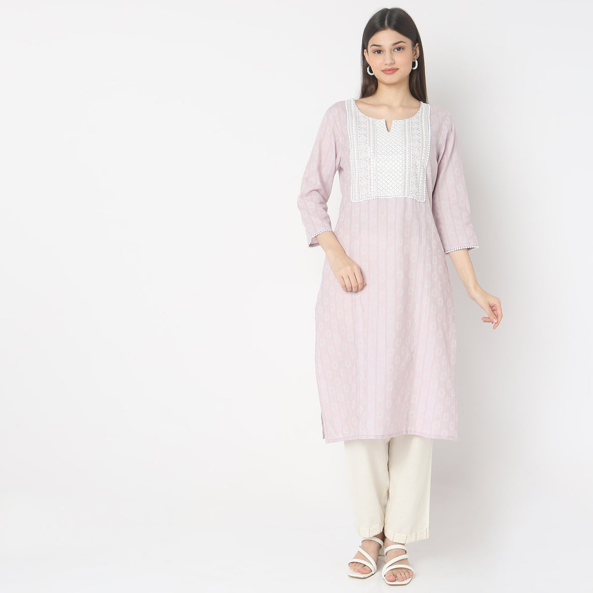 Straight Fit Embroidered Kurta