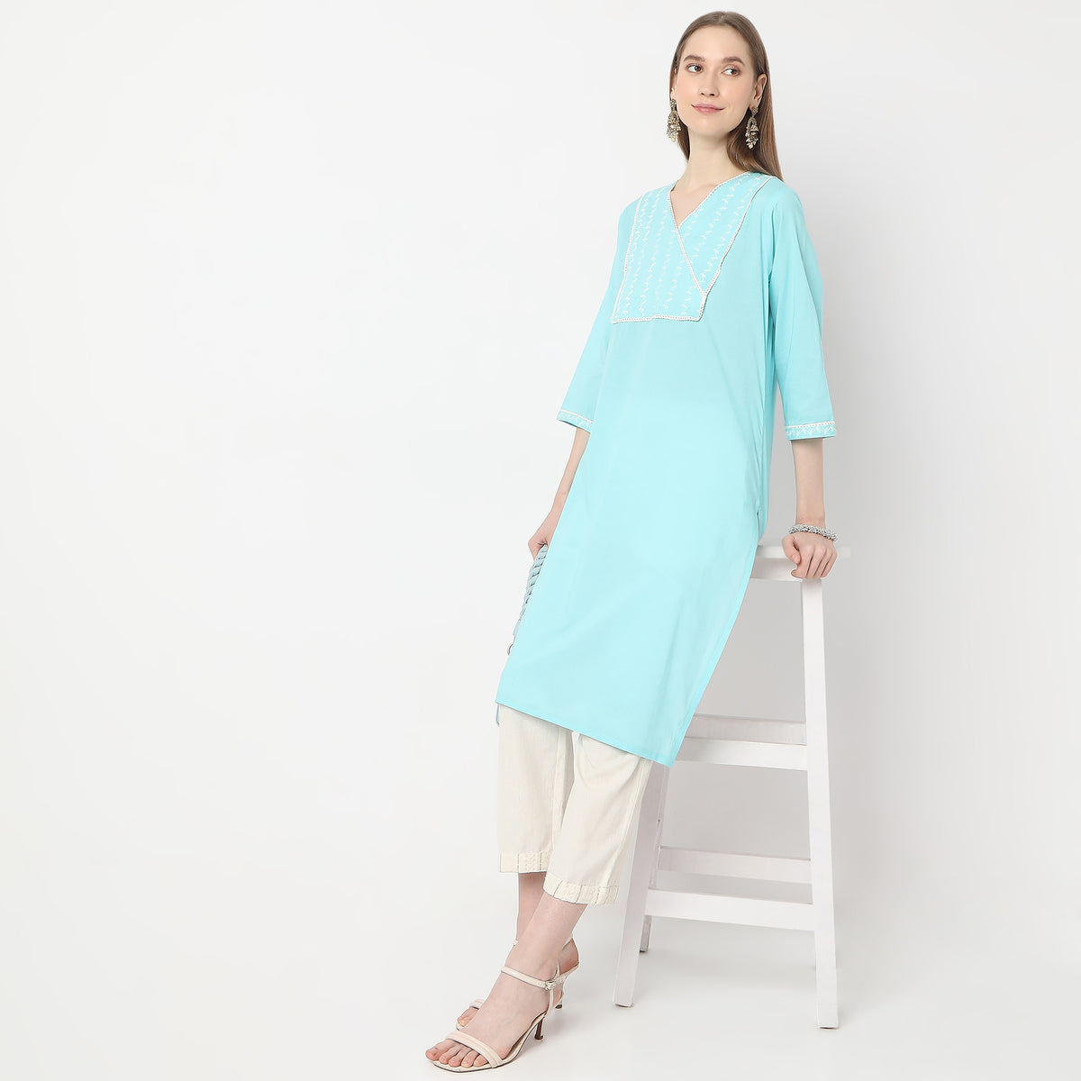 Straight Fit Embroidered Below Knee V-Neck Table Kurta Kurta