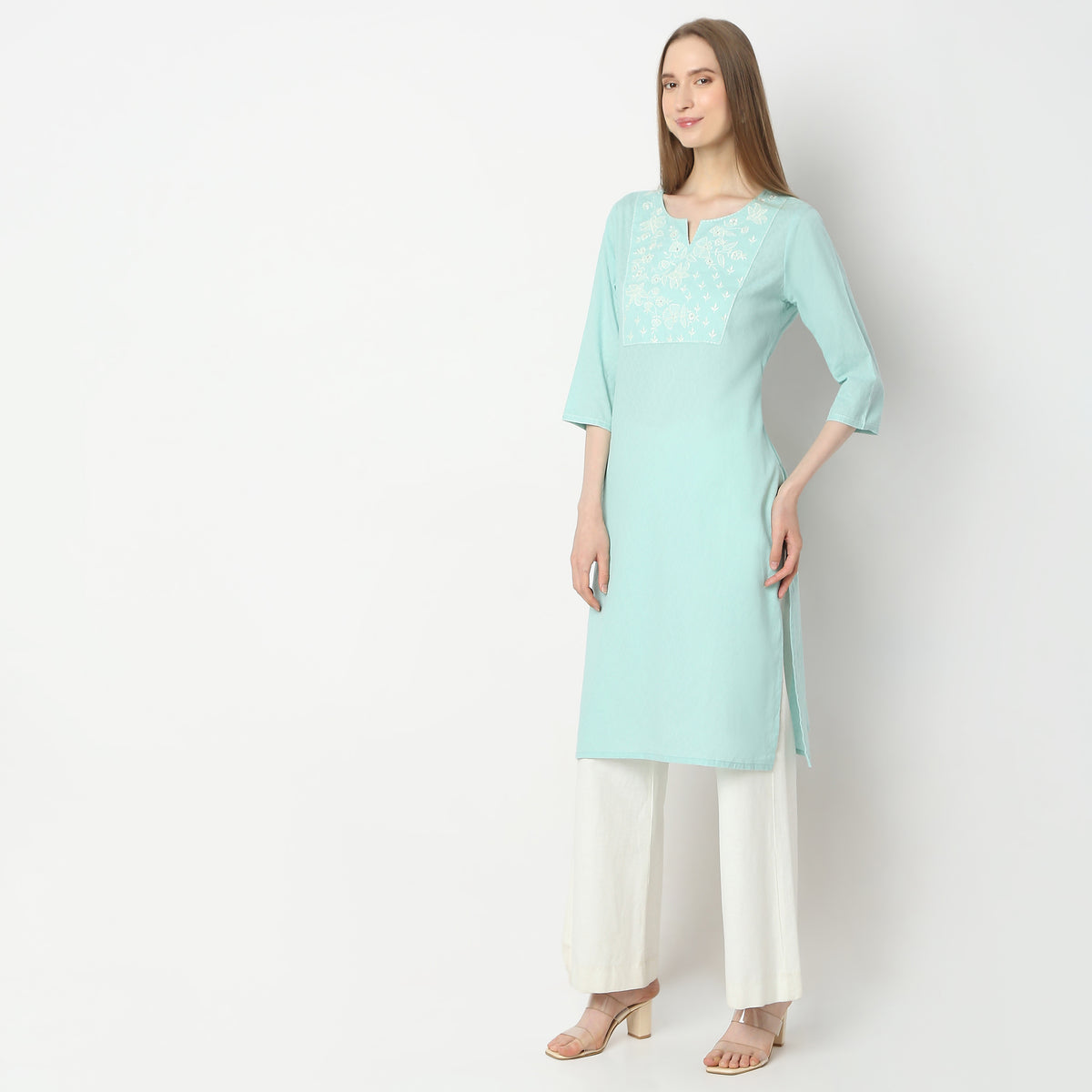 Straight Fit Embroidered Kurta