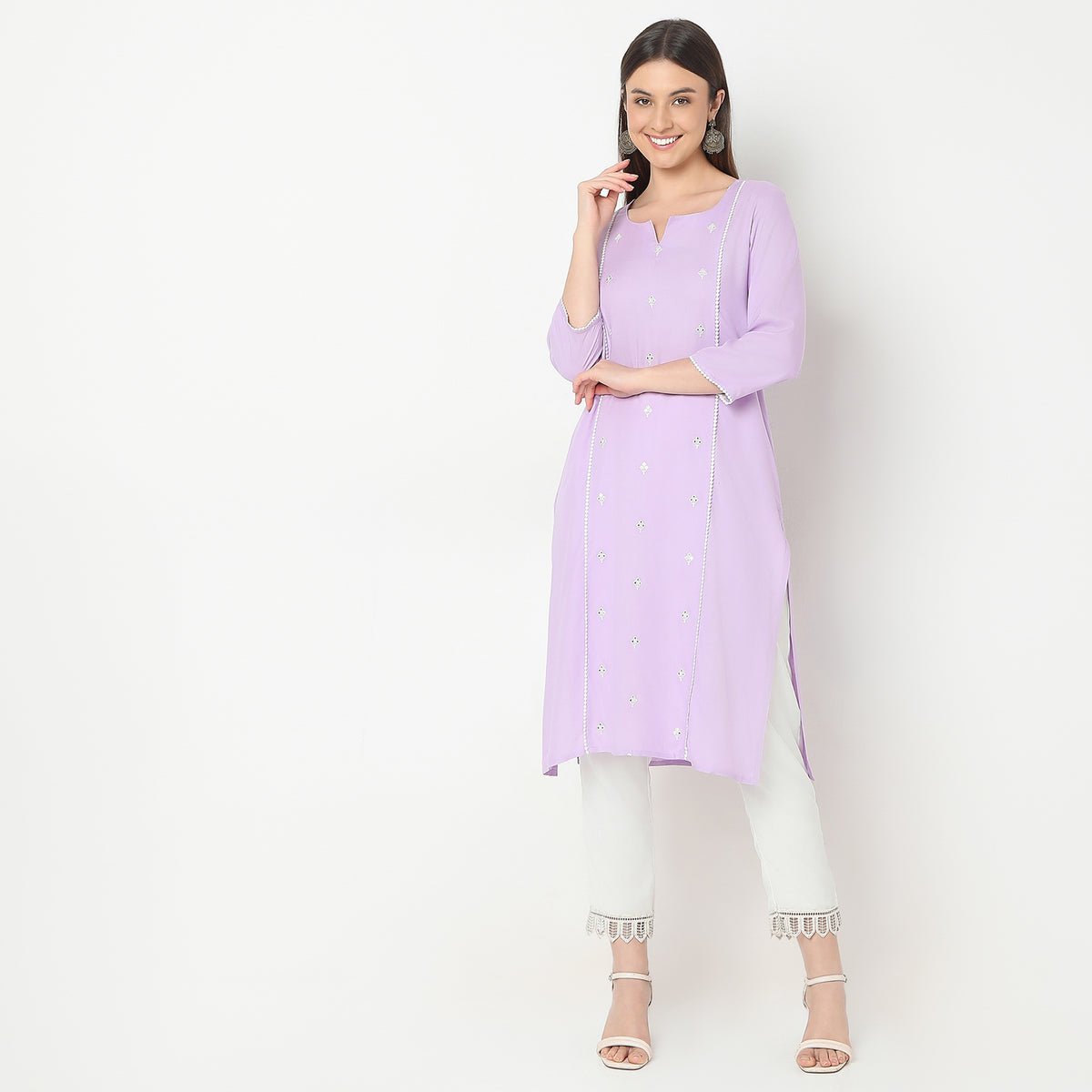 Straight Fit Embroidered Kurta