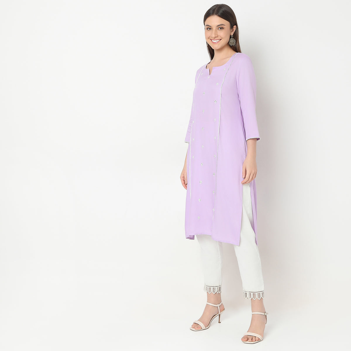 Straight Fit Embroidered Kurta