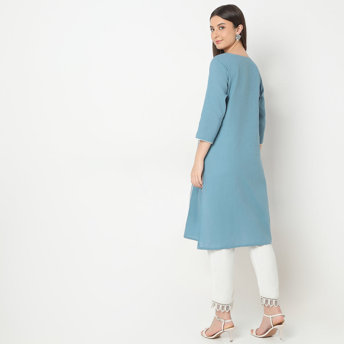 Straight Fit Embroidered U-Neck Kurta