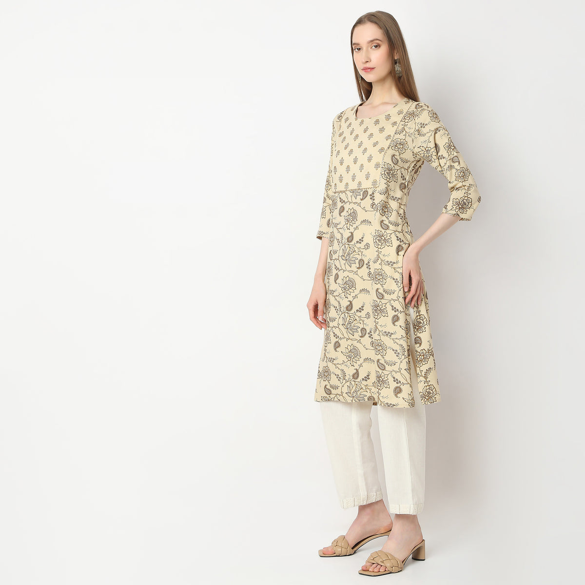 Straight Fit Printed Kurta