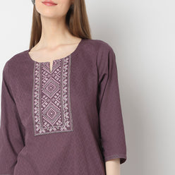 Regular Fit Embroidered Kurta