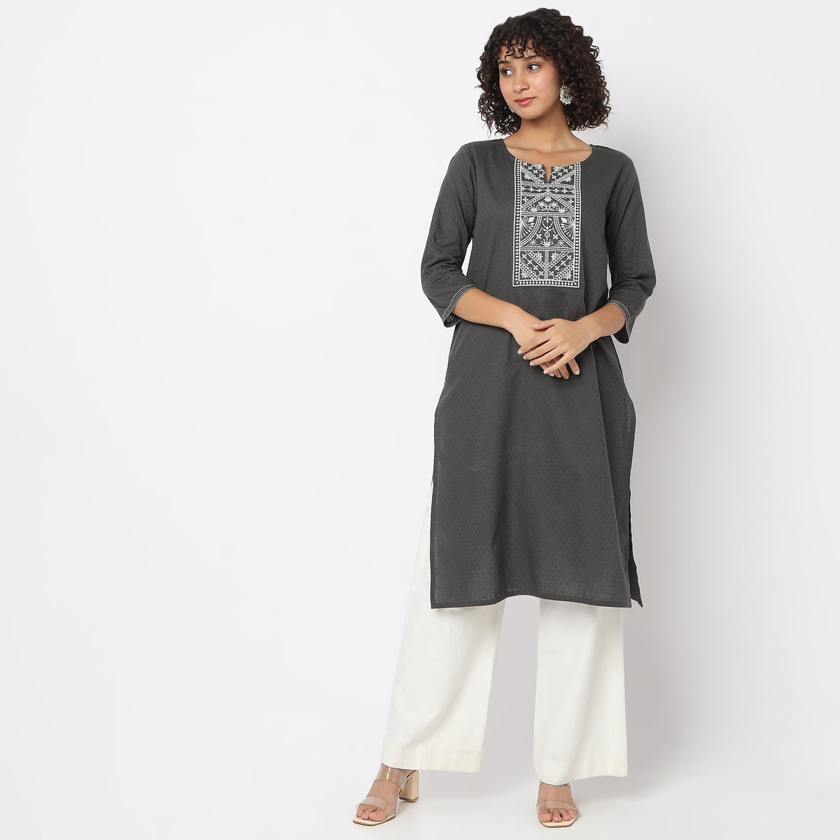 Regular Fit Embroidered Kurta