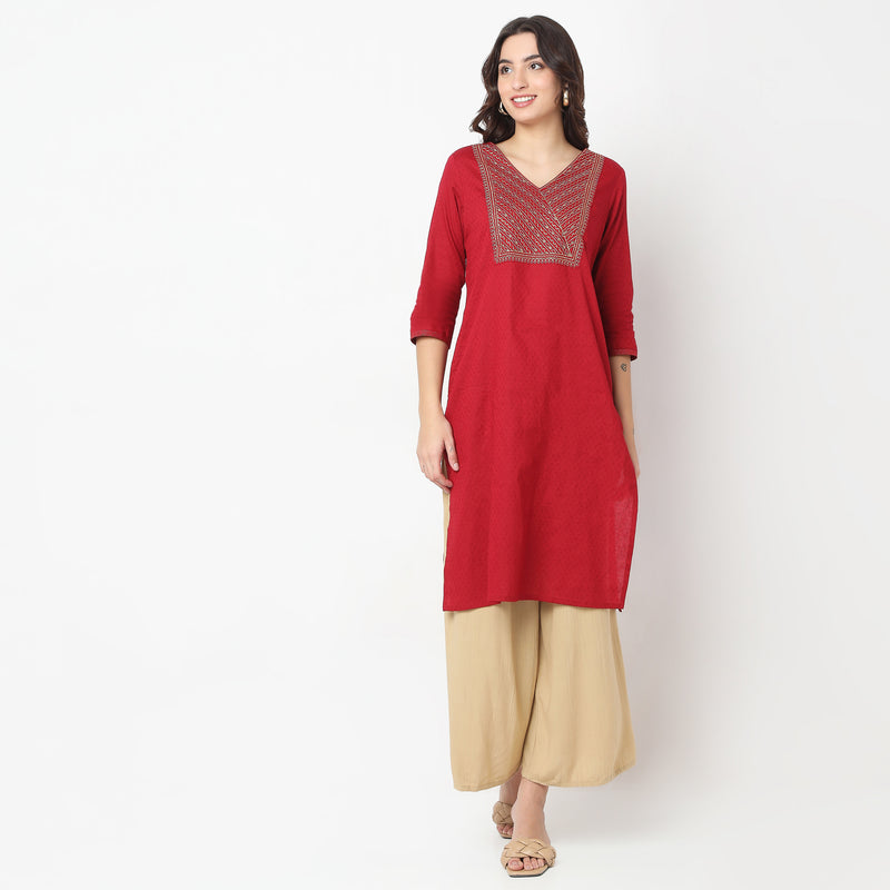 Regular Fit Embroidered Kurta