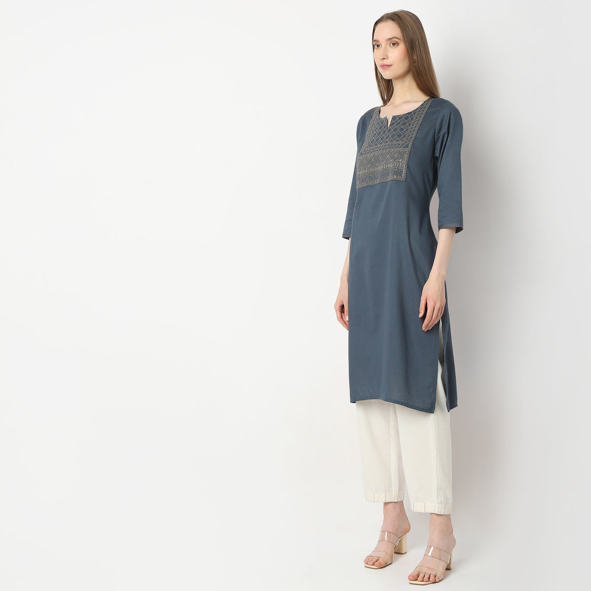 Regular Fit Embroidered Kurta