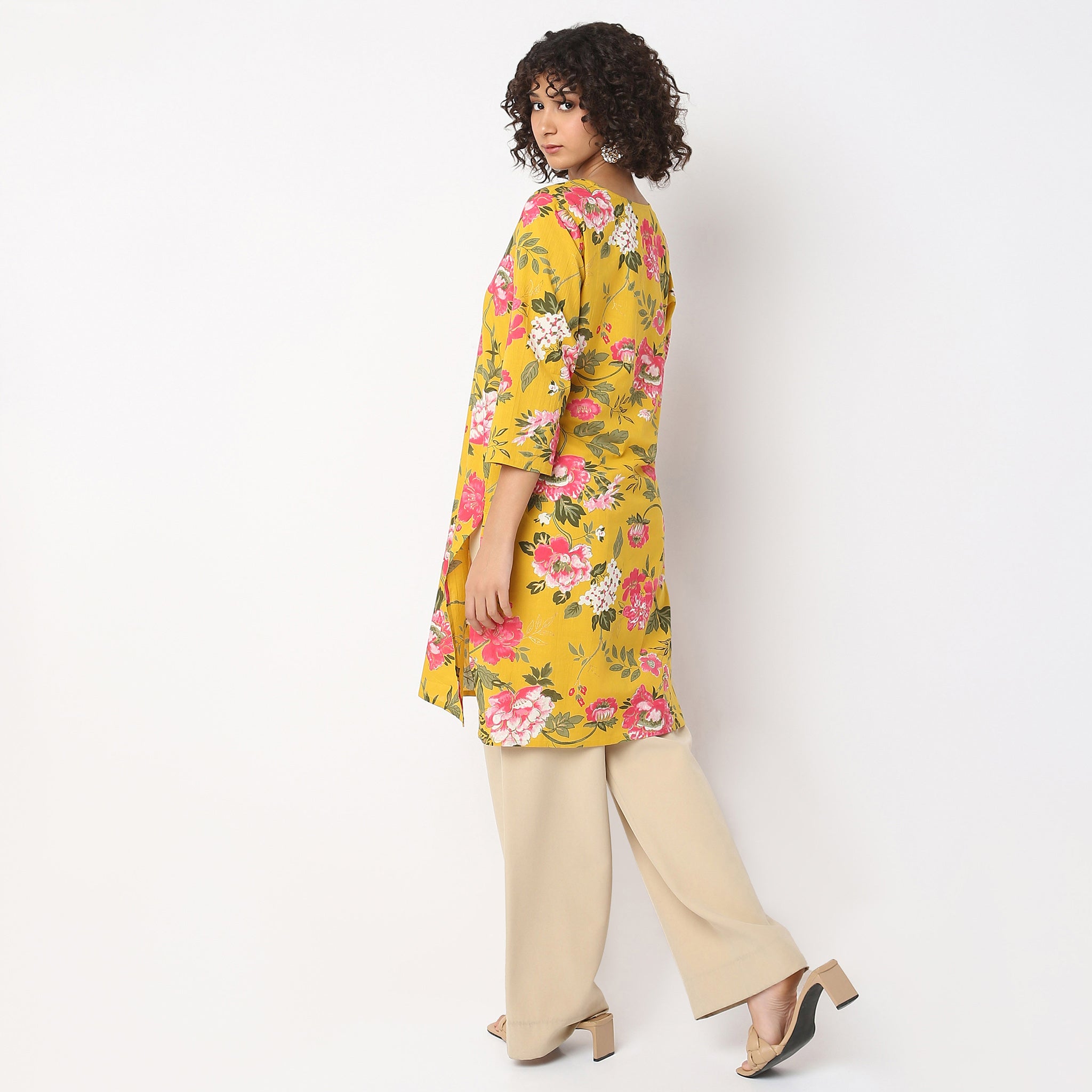 Straight Fit Floral Kurta – Style Union