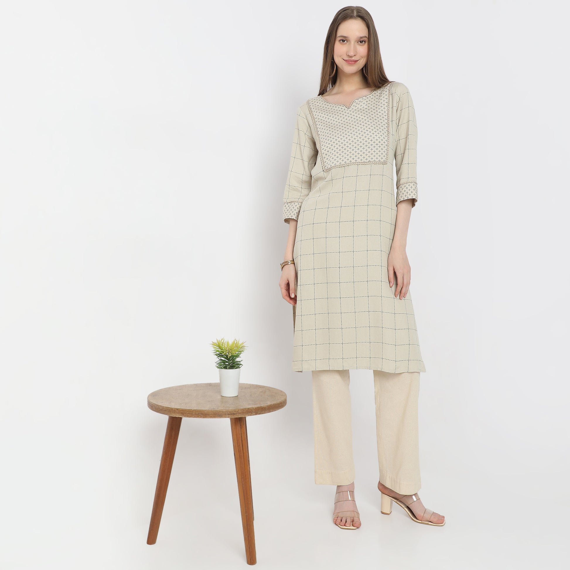 Floral Knee Length Printed Yoke Straight Fit Table Kurta