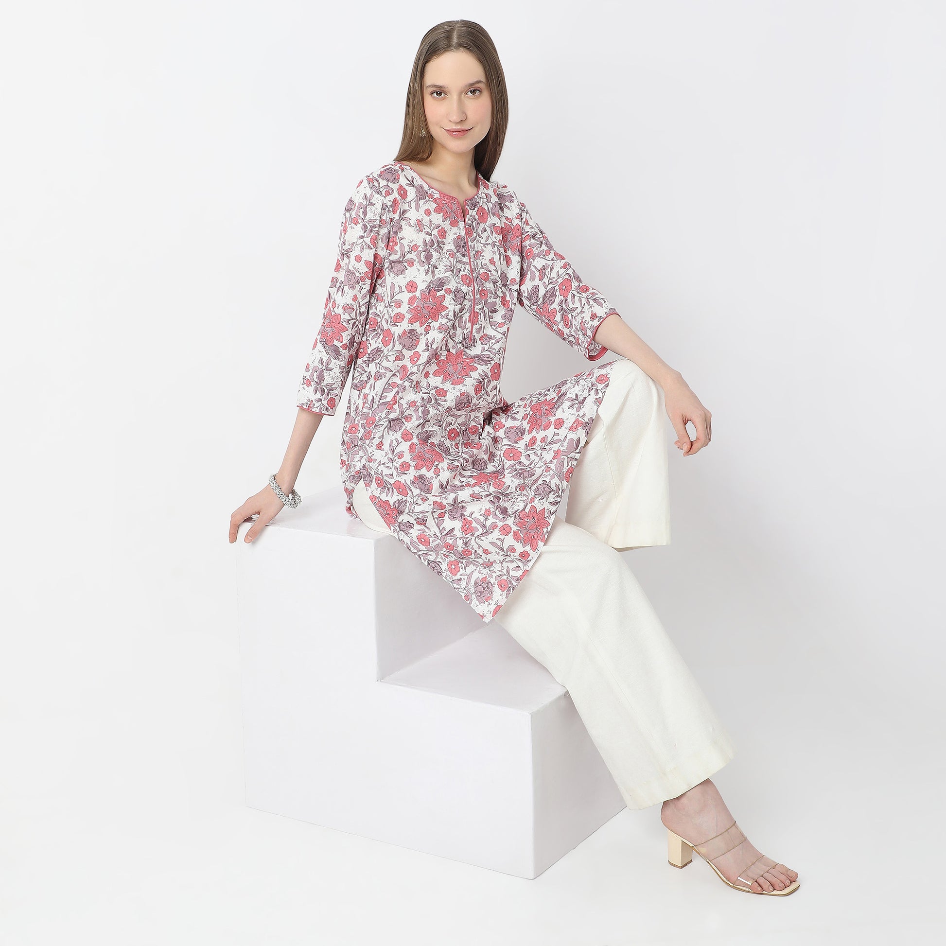 Floral Knee Length Printed Straight Fit Table Kurta