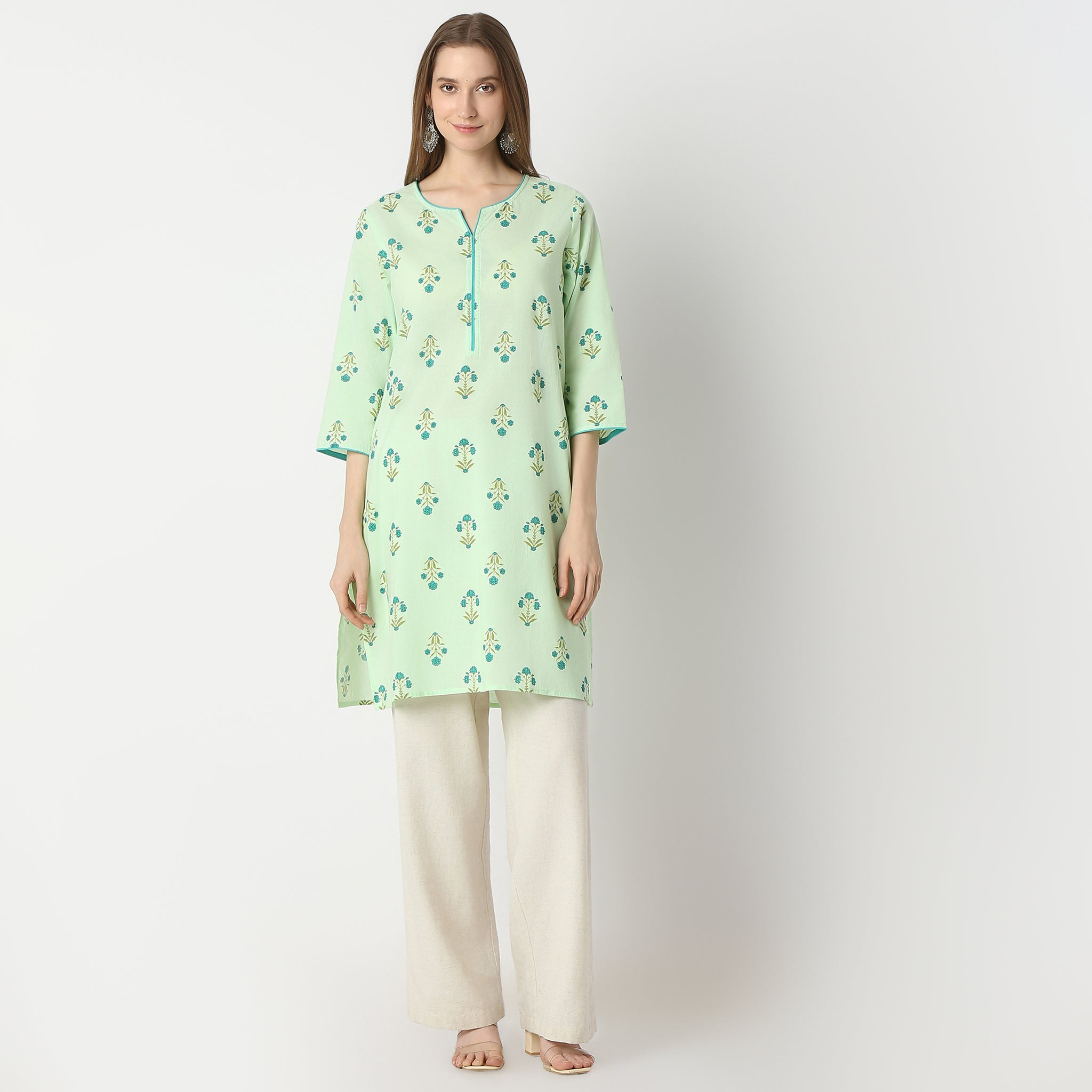 Straight Fit Floral Knee Length Kurta