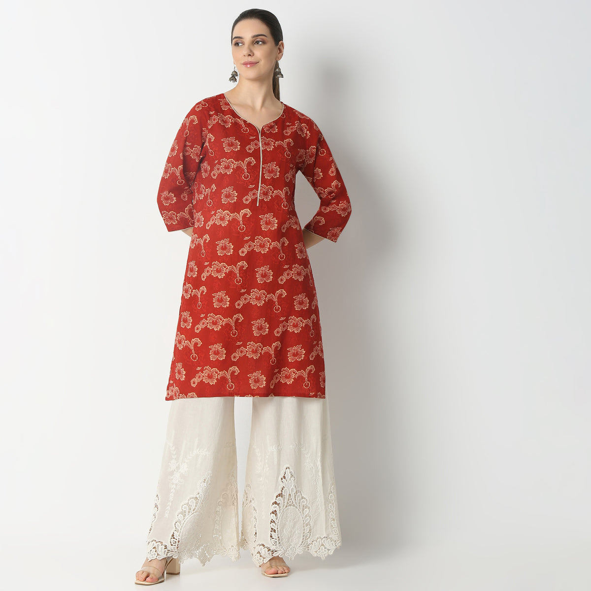 Straight Fit Floral Knee Length Kurta