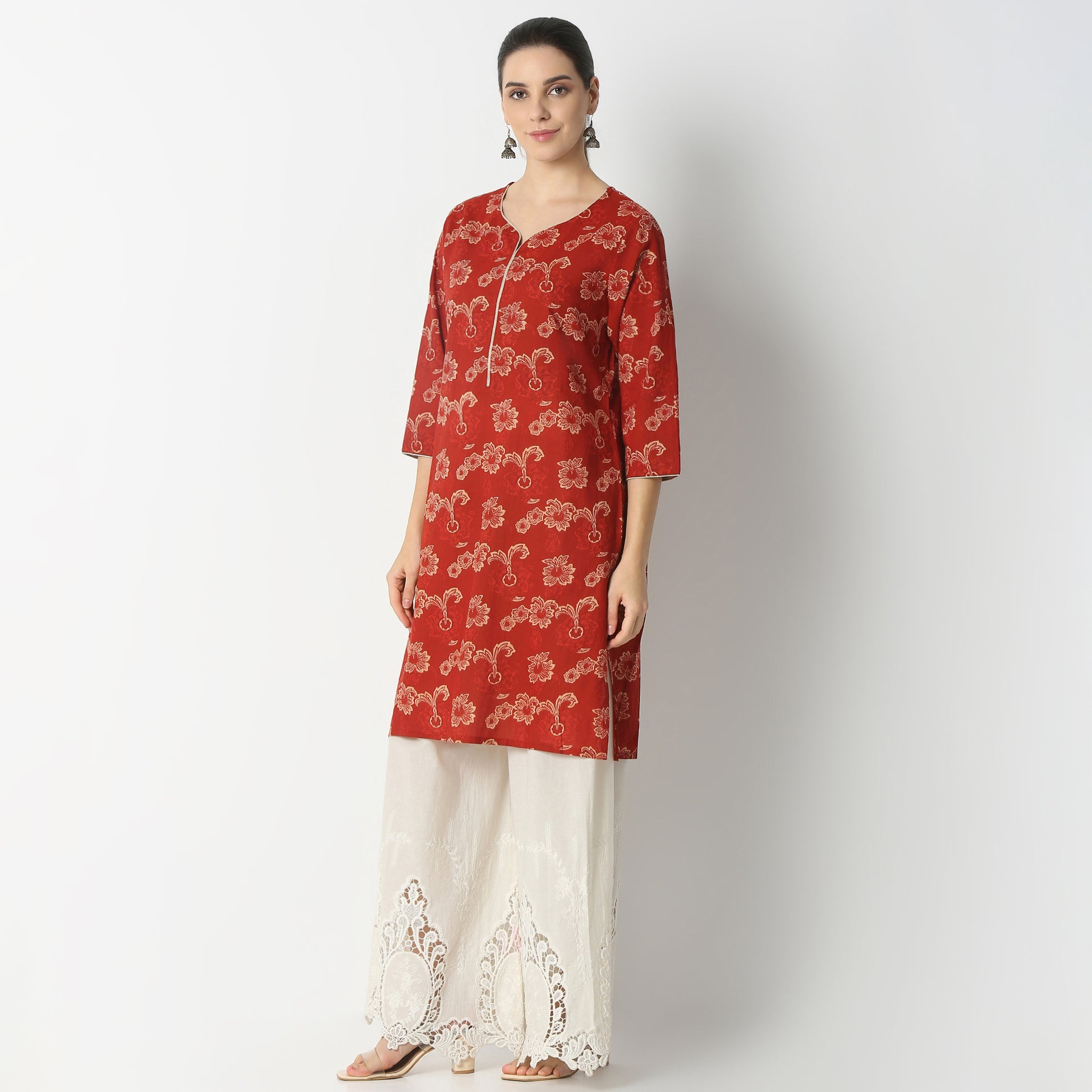 Straight Fit Floral Knee Length Kurta