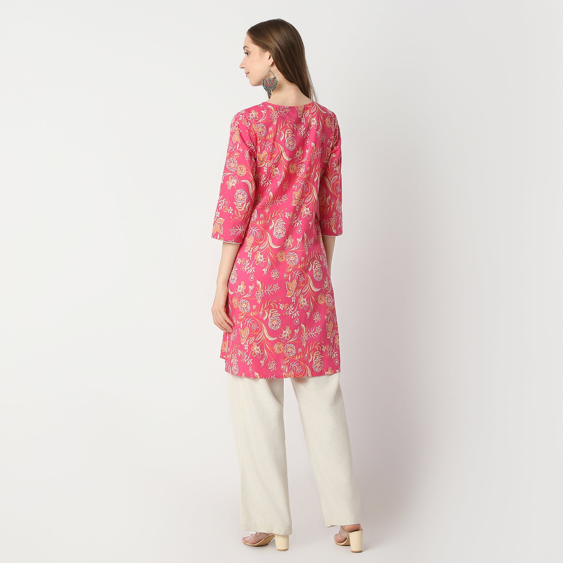 Straight Fit Floral Knee Length Kurta