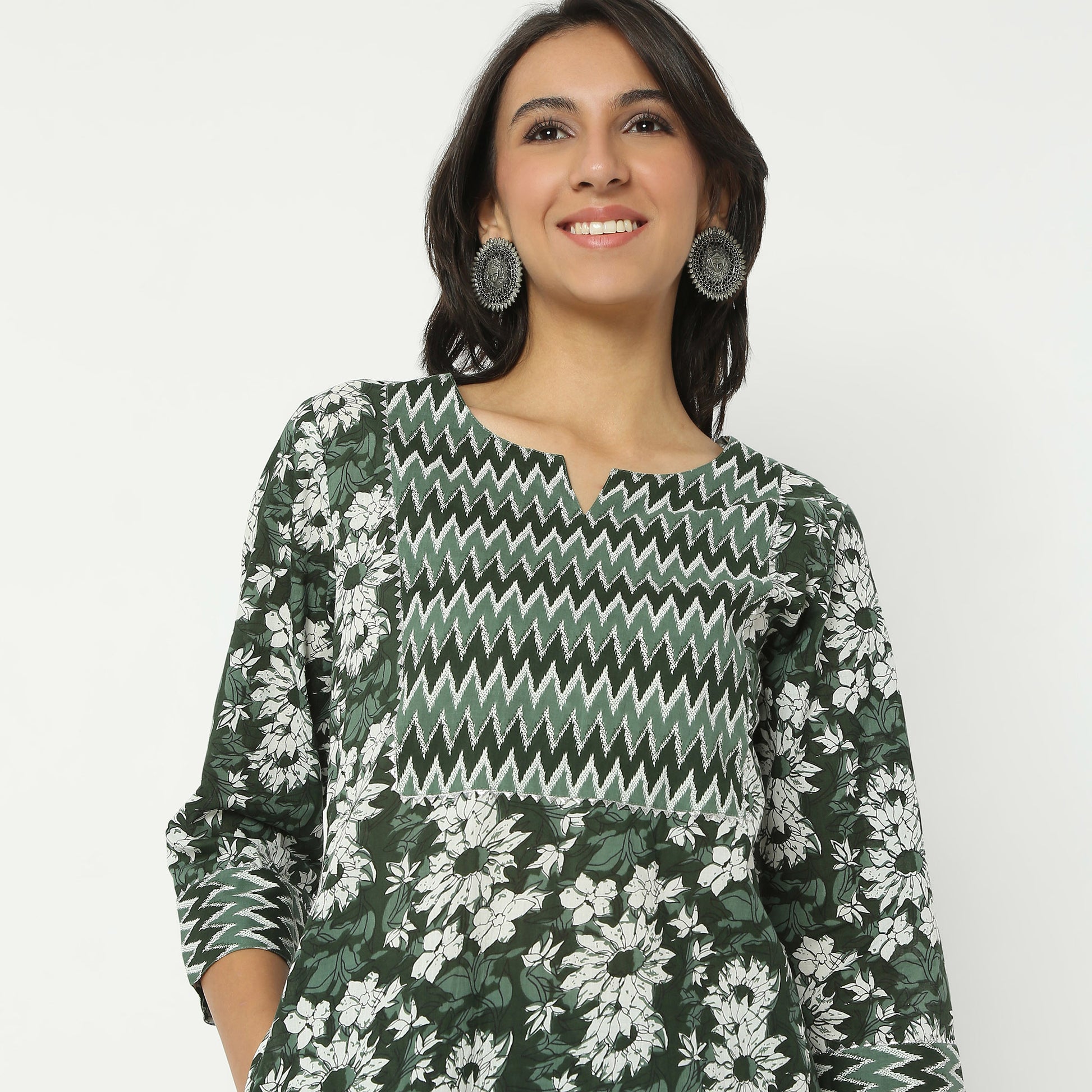 Straight Fit Printed Round Neck Calf Length Kurta