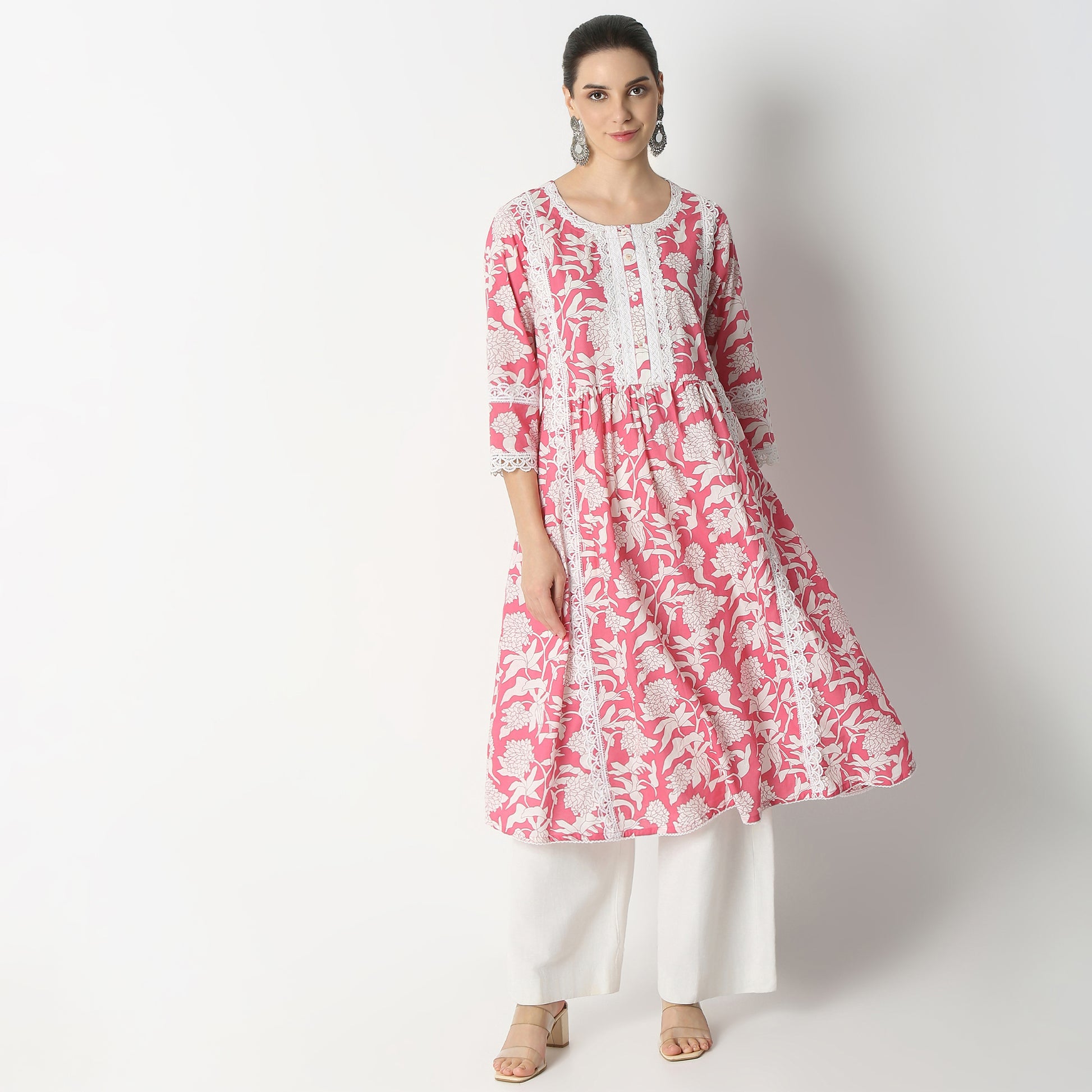 Regular Fit Floral Print Below Knee Kurta