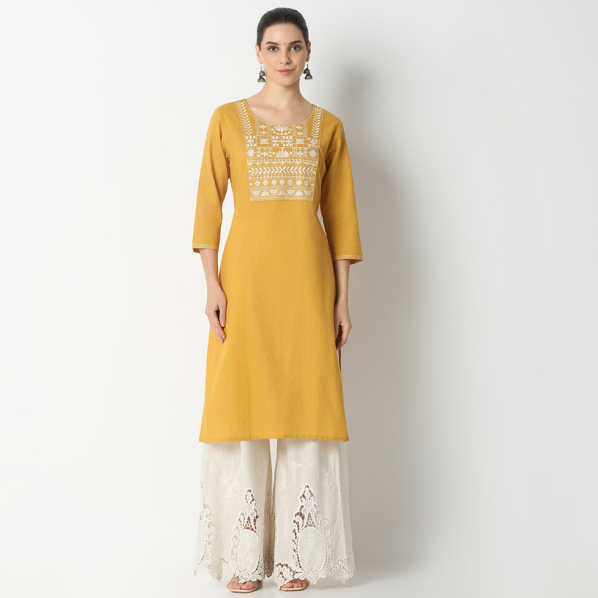 Regular Fit Embroidered Below Knee Kurta
