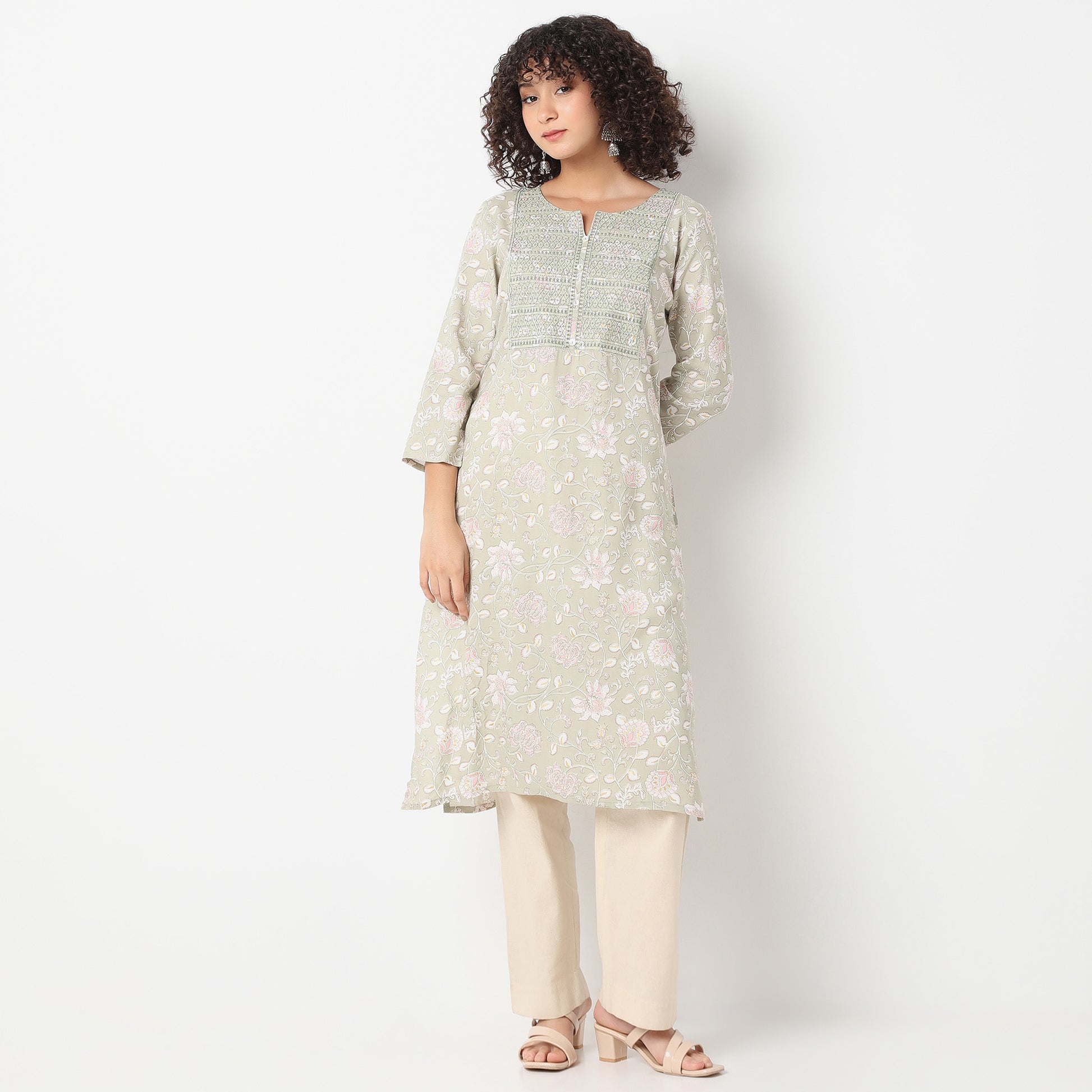 Straight Fit Printed Round Neck Kurta