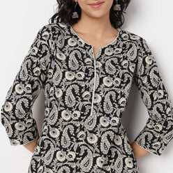 Floral Print Knee Length Straight Kurta