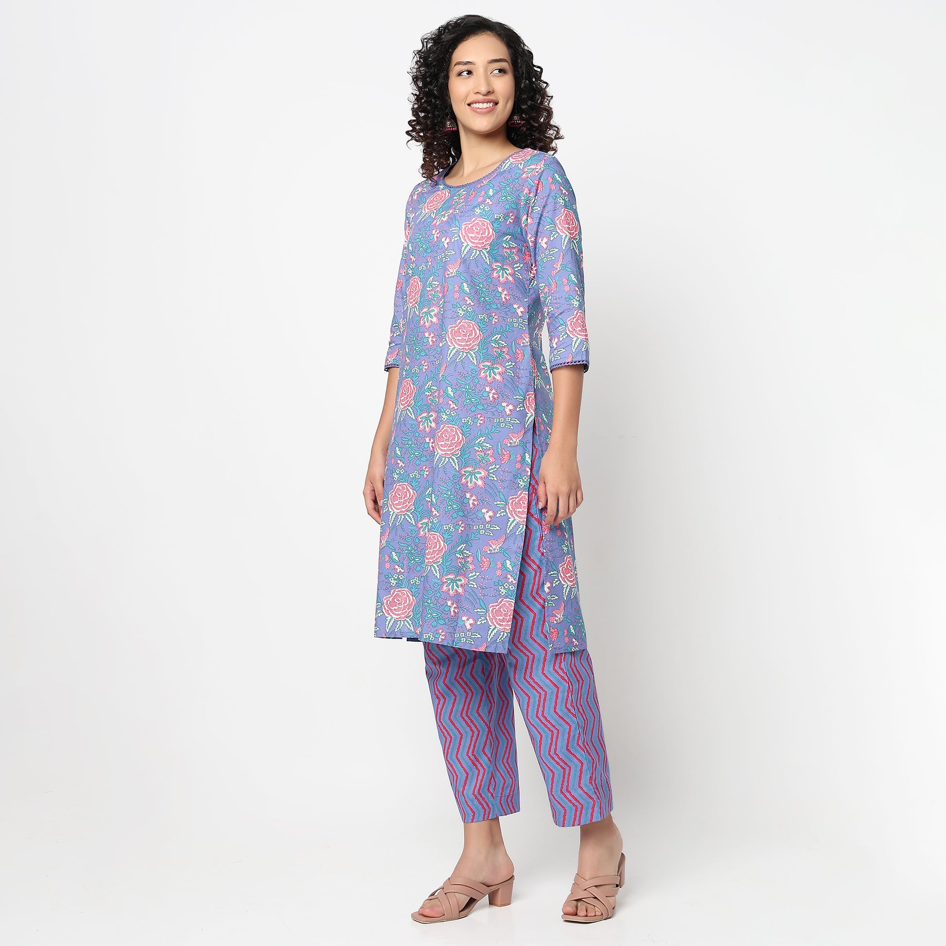 Round Neck with Lace Detailing Kurta 