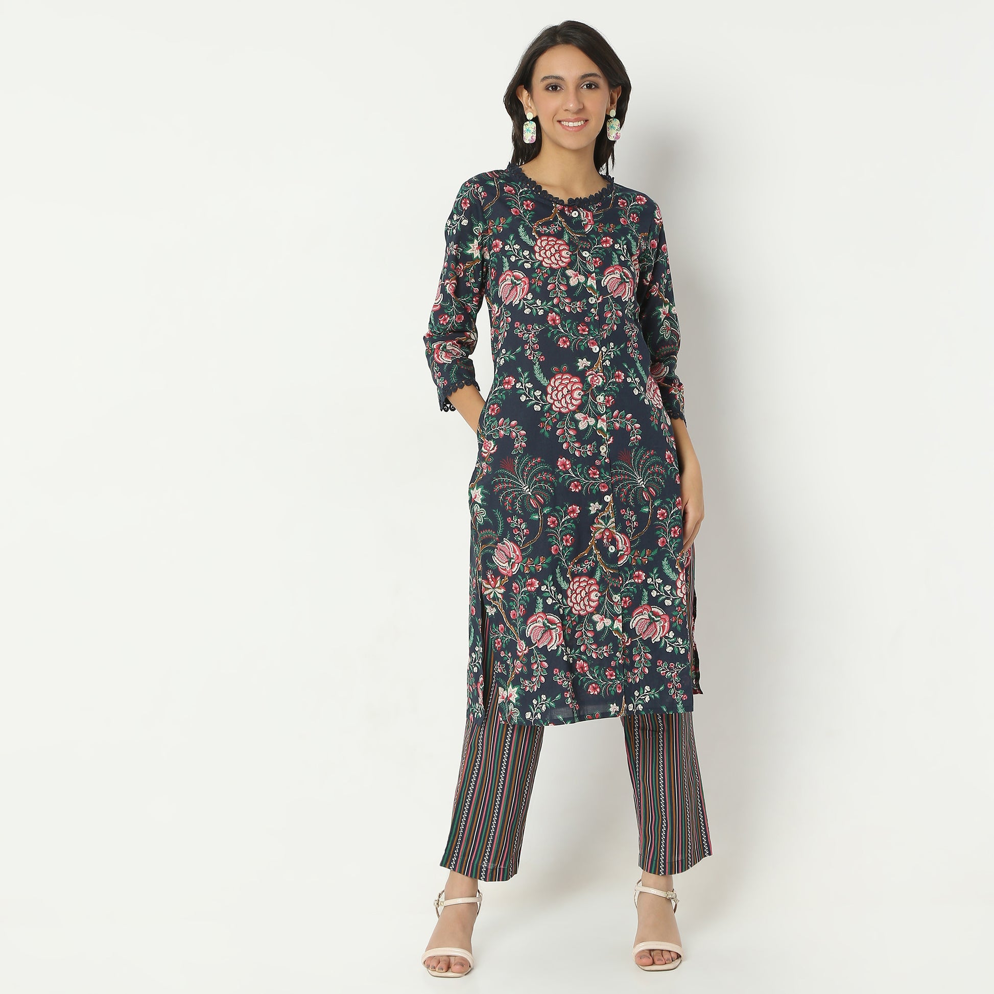 Straight Fit Printed Round Neck Calf Length Kurta