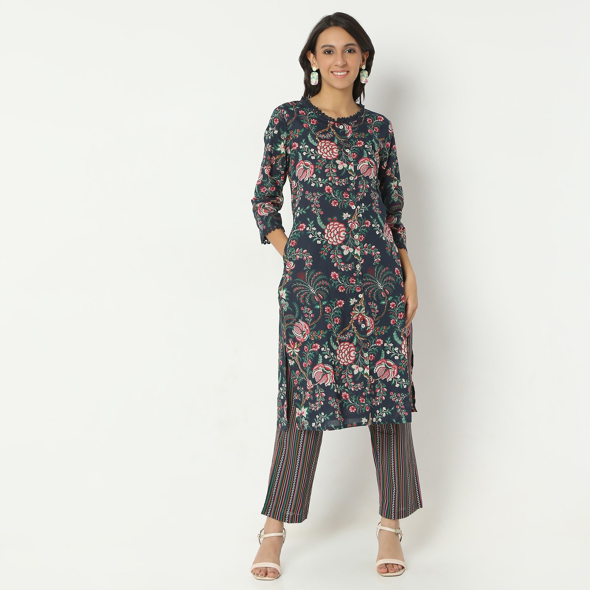 Straight Fit Printed Round Neck Calf Length Kurta