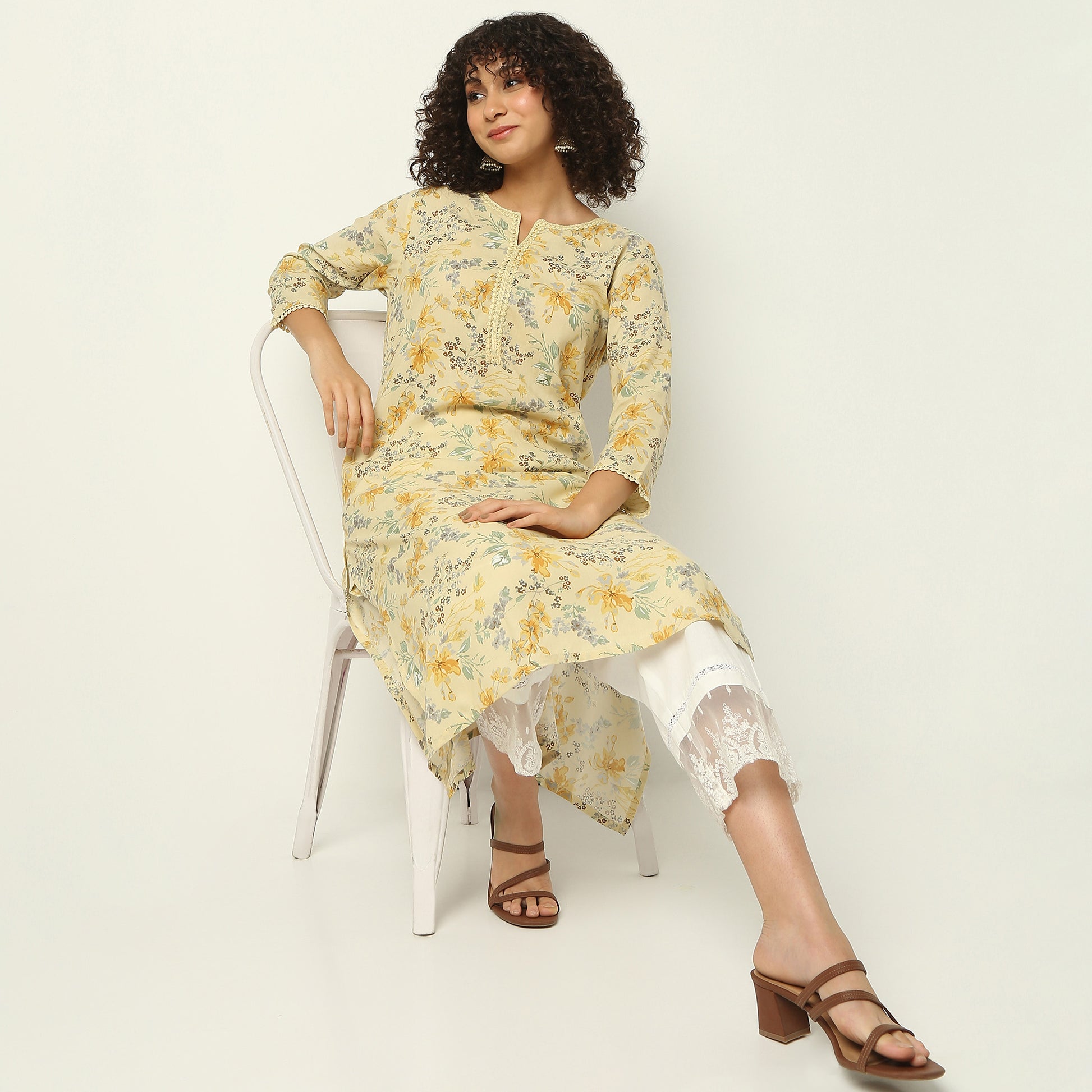 Straight Fit Printed Round Neck Kurta