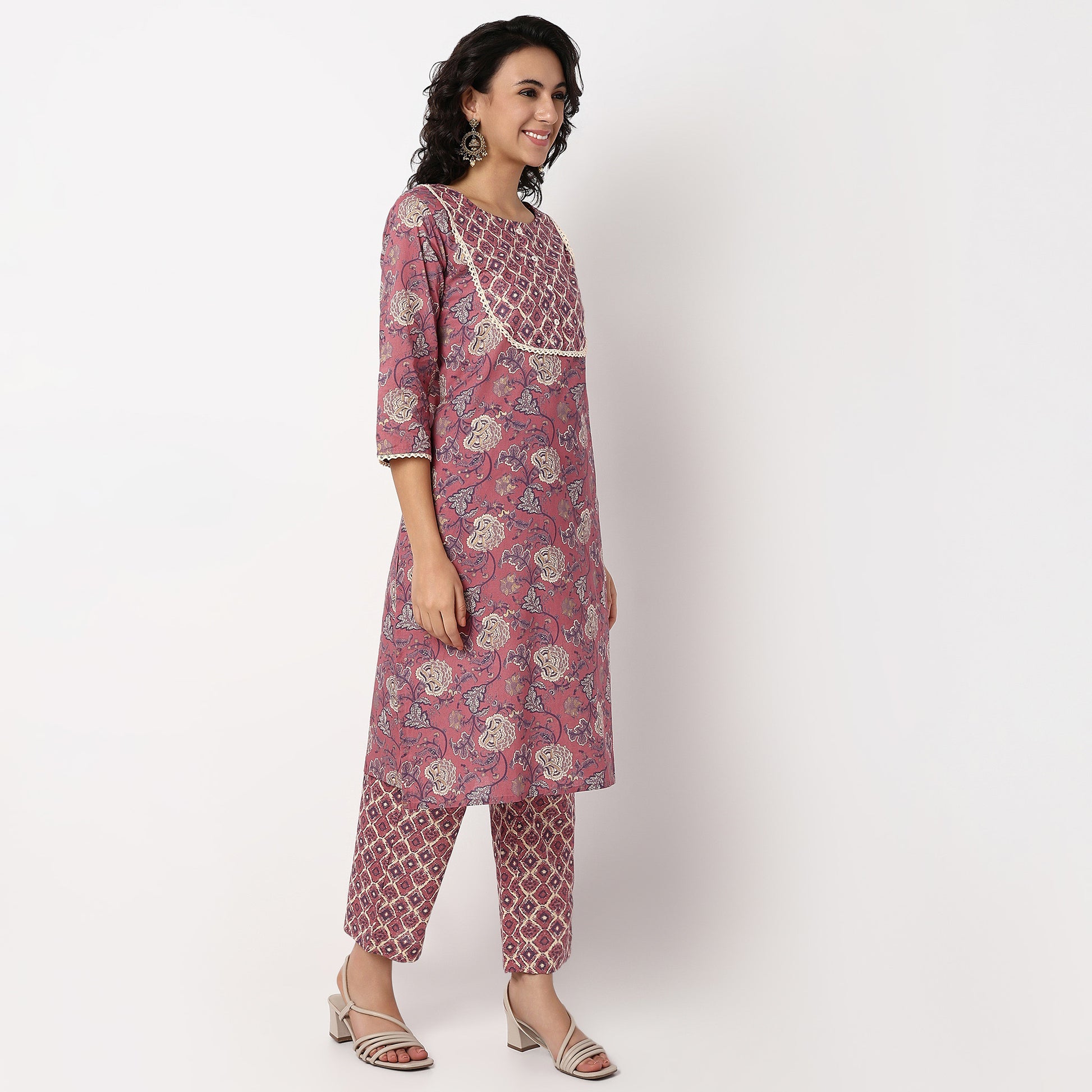Printed Round Neck Straight Yoke Kurta
