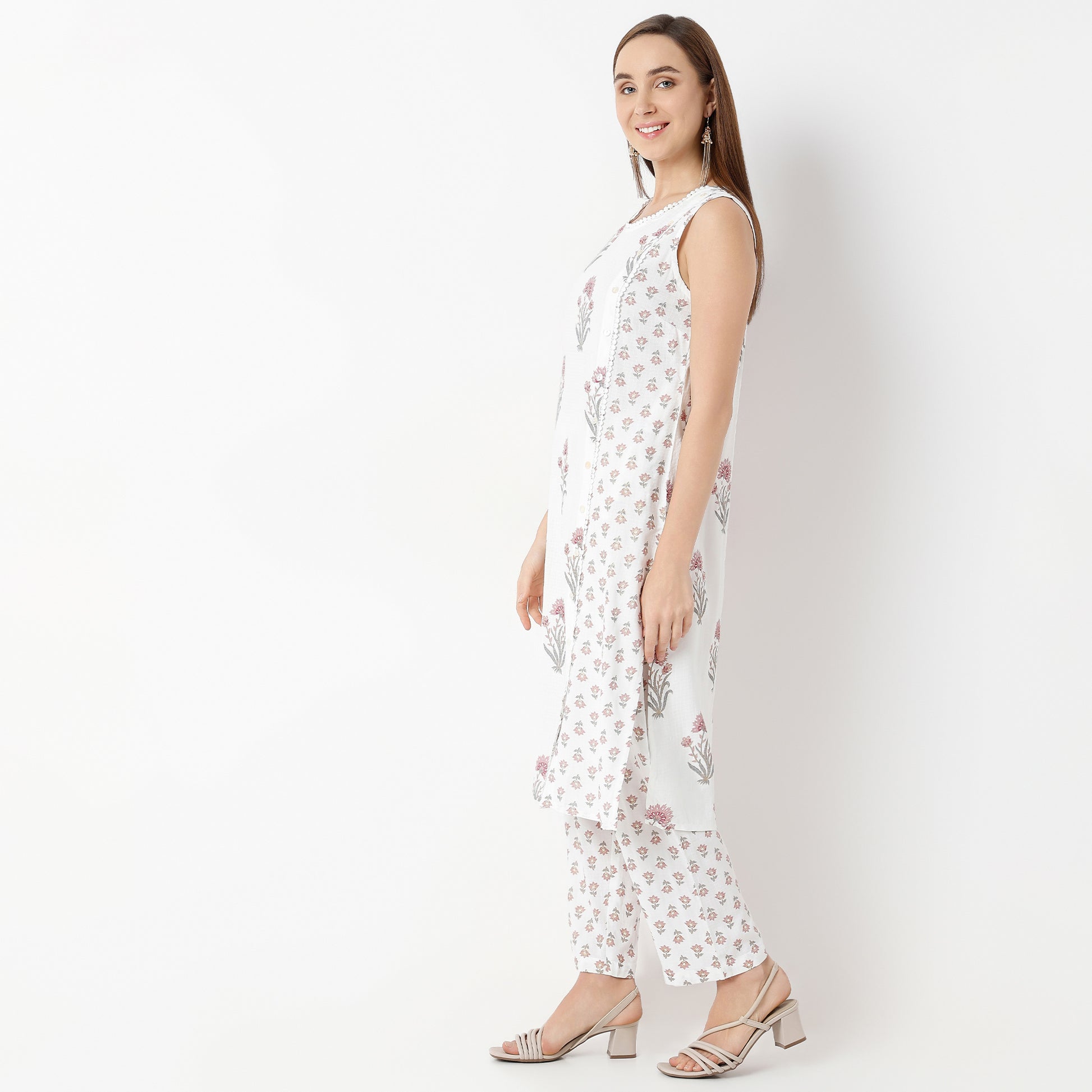 Straight Fit Printed Round Neck Kurta