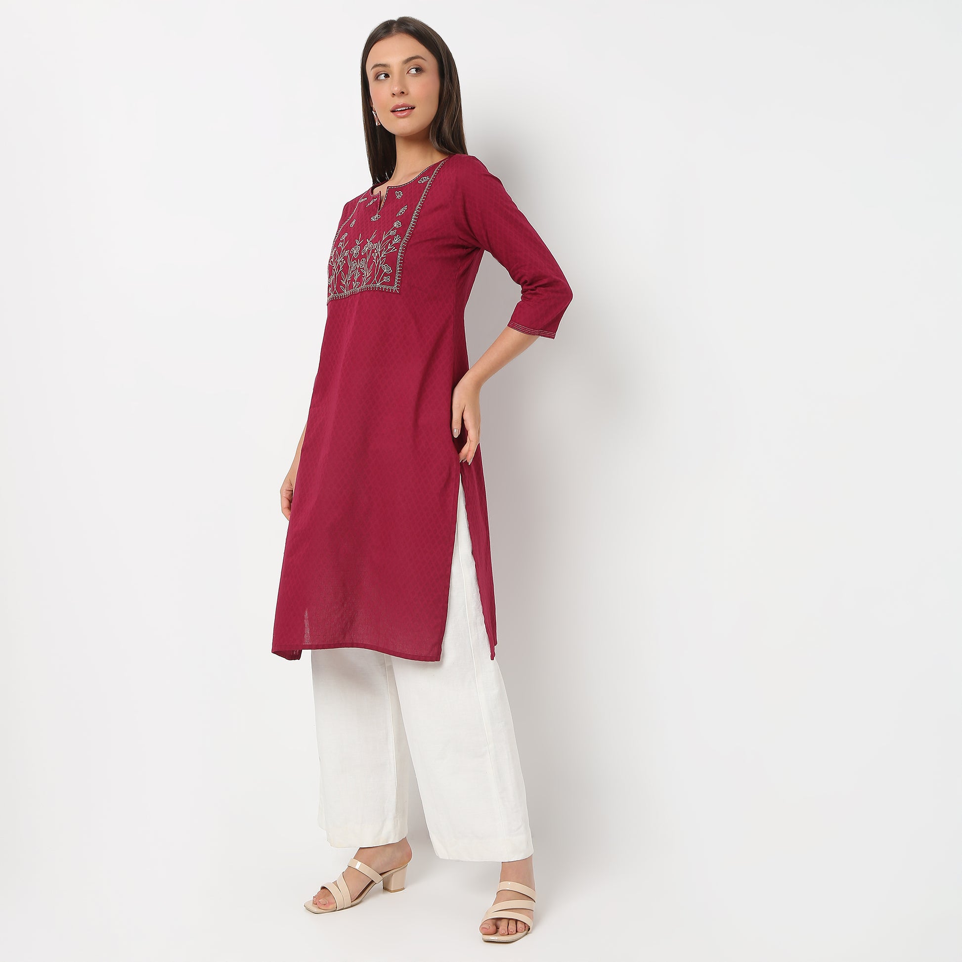 Embroidered Round Neck Knee Length Three-Fourth Sleeve Straight Fit Kurta