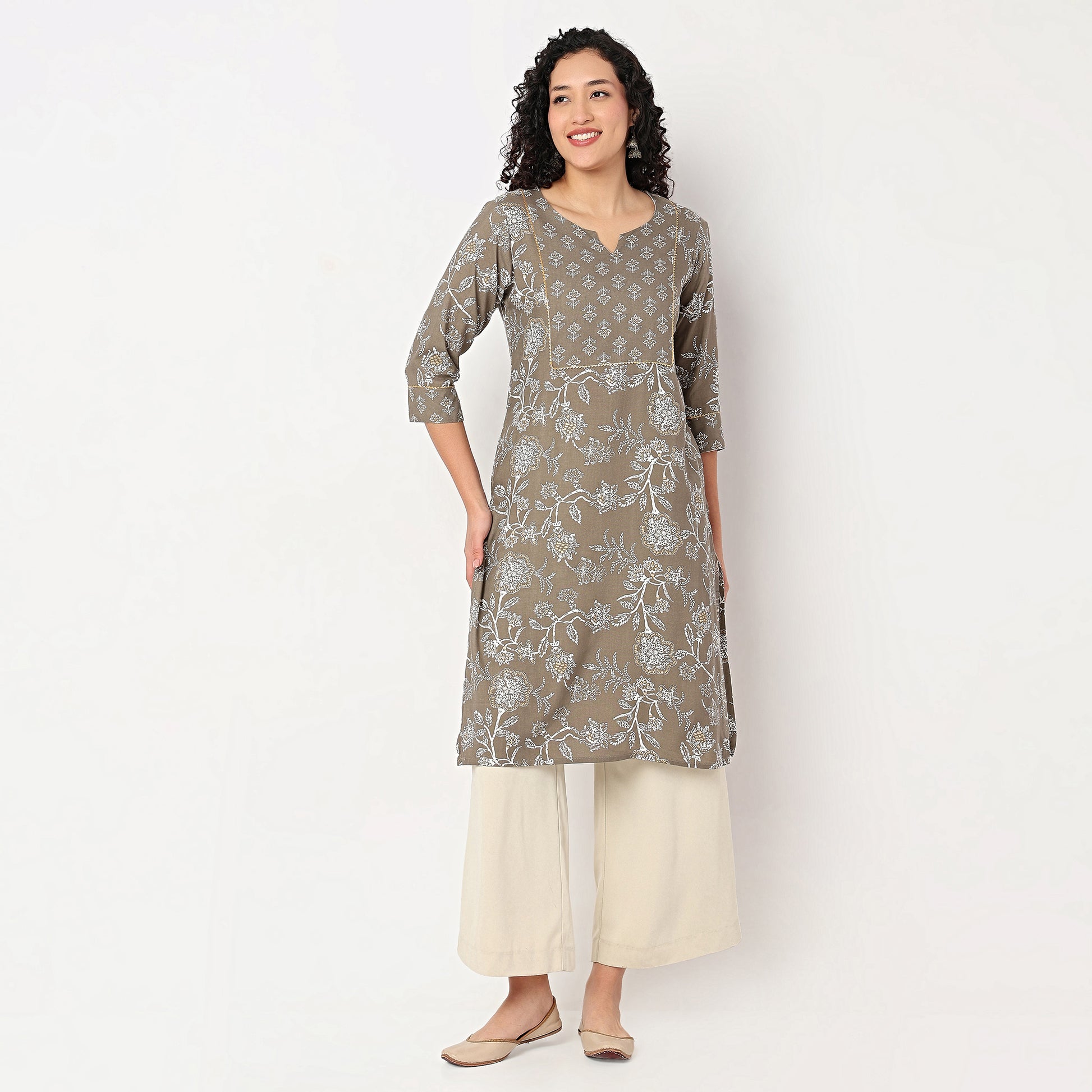 Printed Yoke With Lace Detailing Kurta