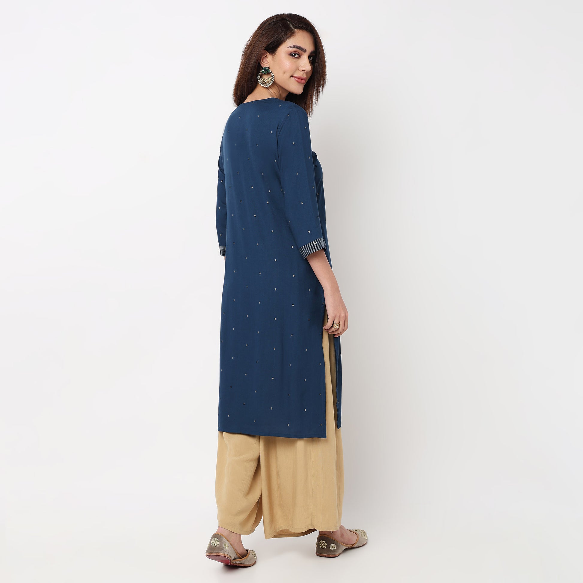 V-Neck With Gusset & Couching Long Kurta