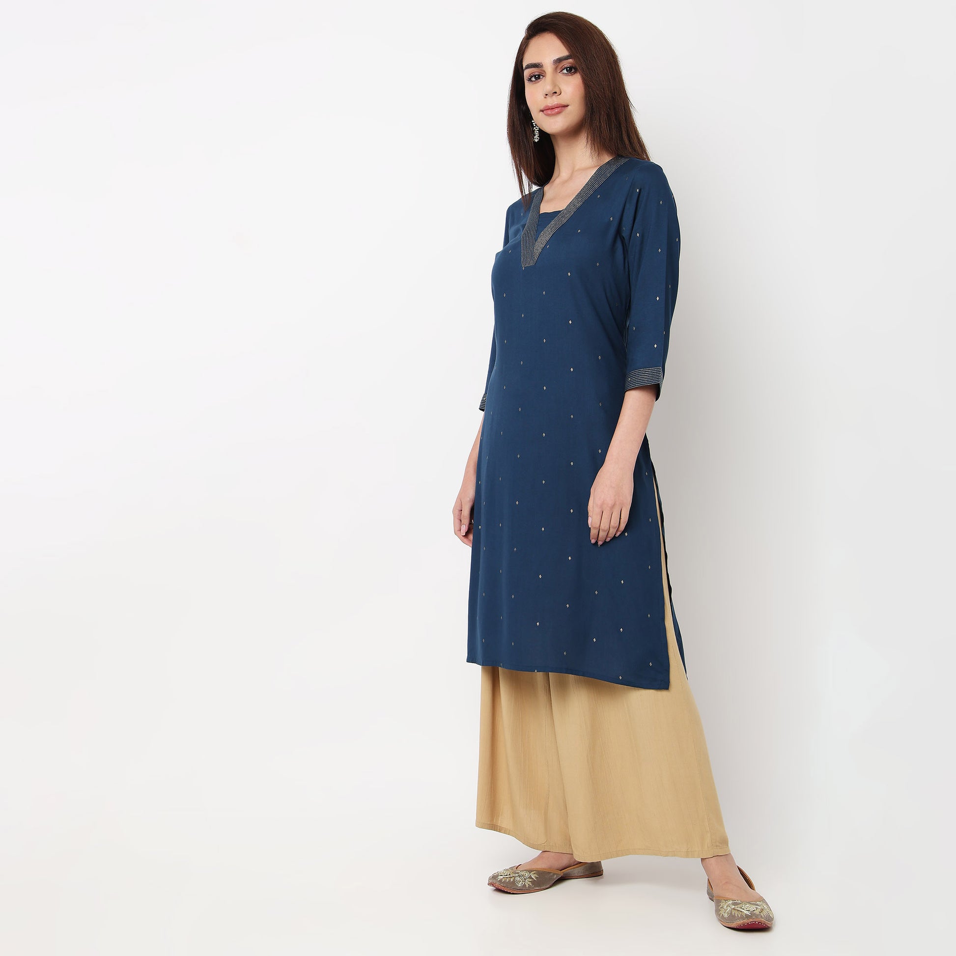 V-Neck With Gusset & Couching Long Kurta